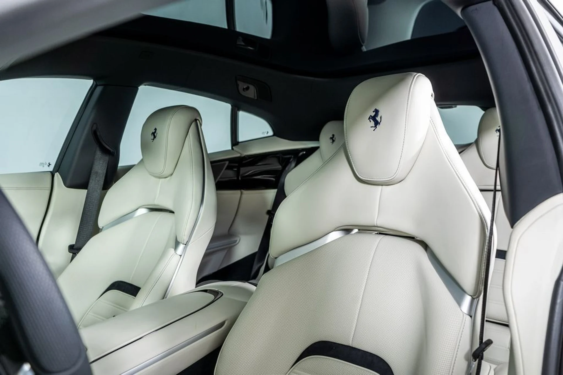 mph033_3315876508_34_25998339_6945f077d9949_f790128c84