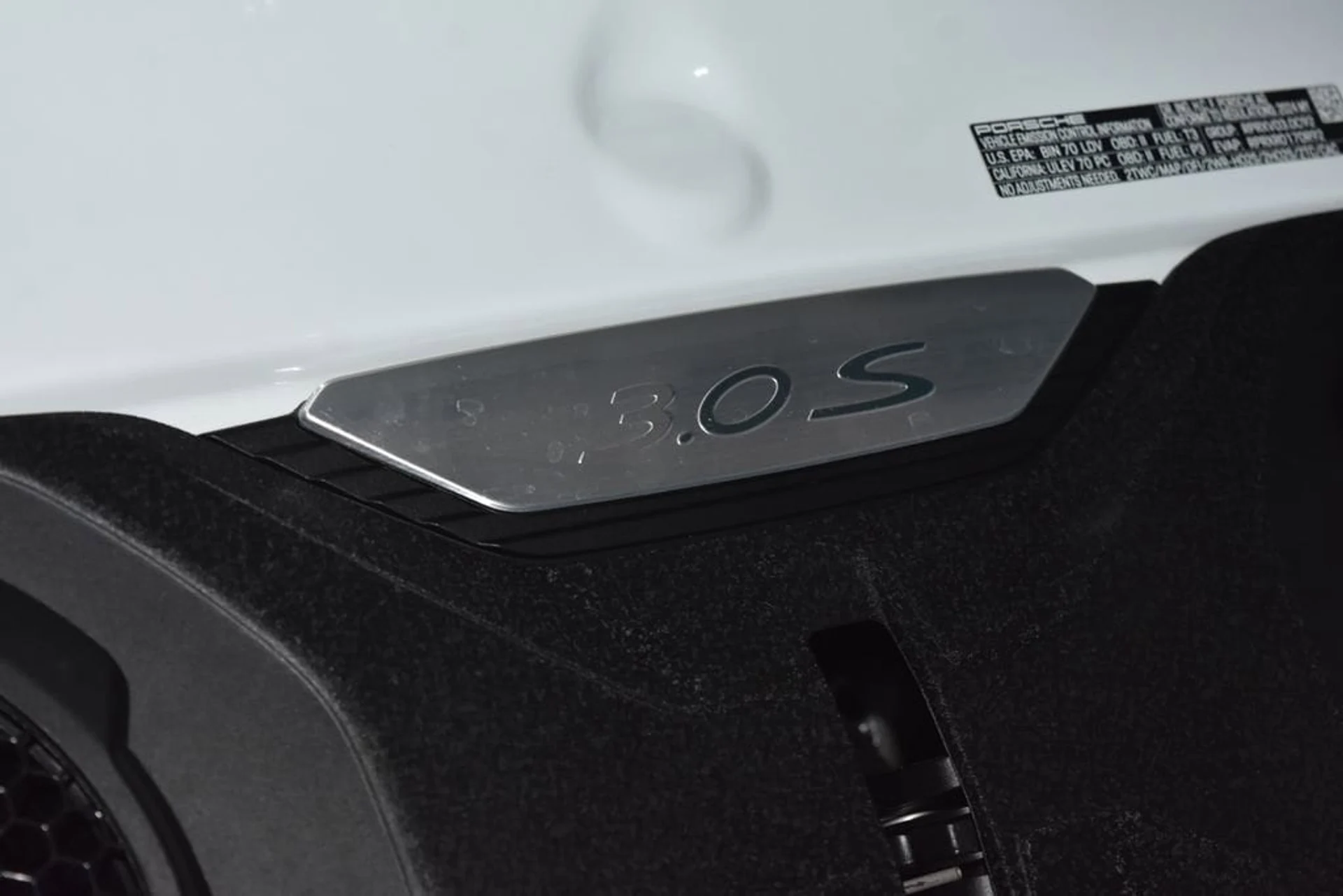 mph033_3319952220_2db4833b67b2c73032c94bf795f93cf6x_9d4b88c331