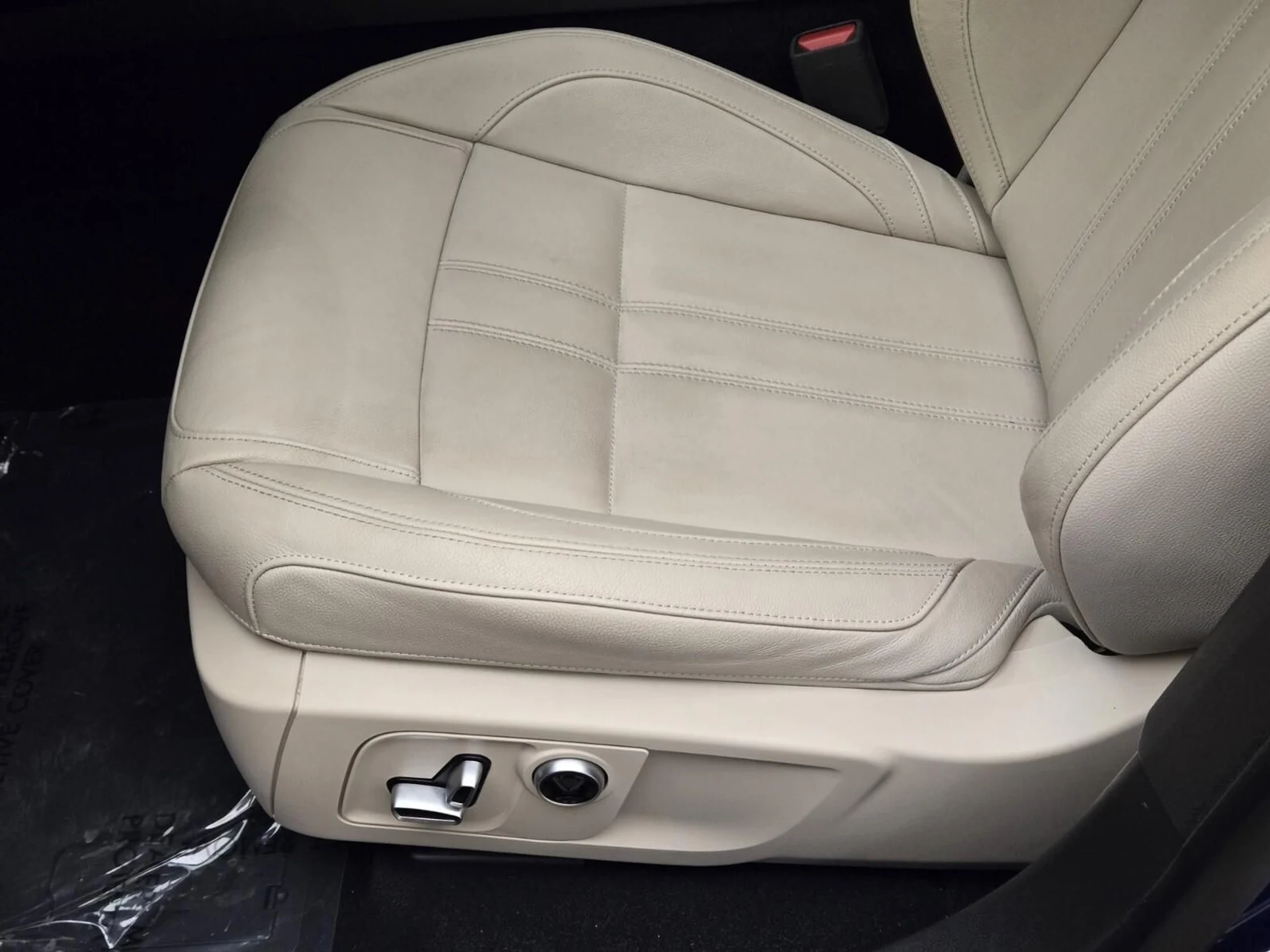 mph033_3320626215_Used_2022_Maserati_Levante_GT_1753425570_9a1ff69c44