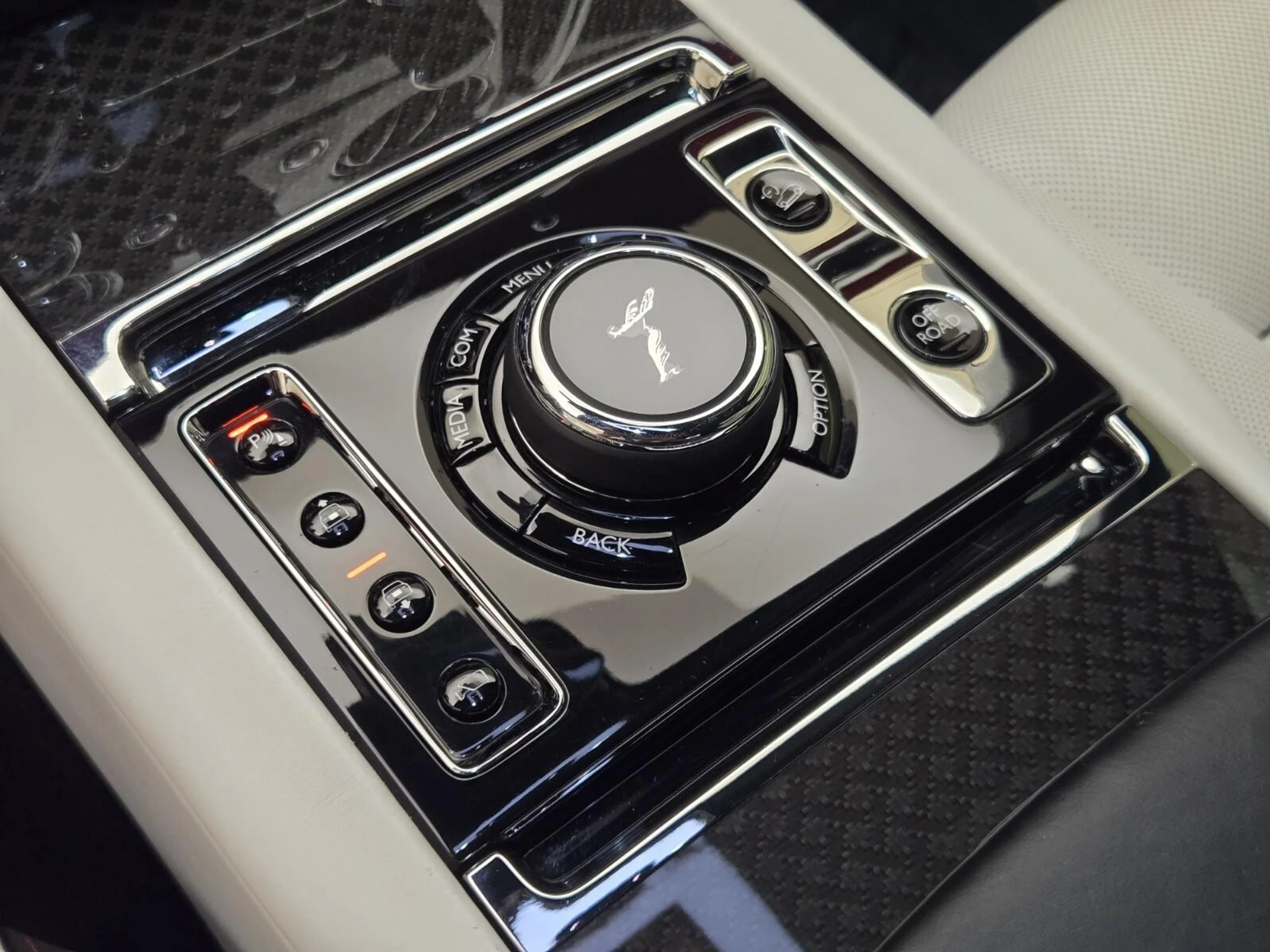 mph033_3322007192_Used_2021_Rolls_Royce_Cullinan_1761977974_fd47a5d7fc