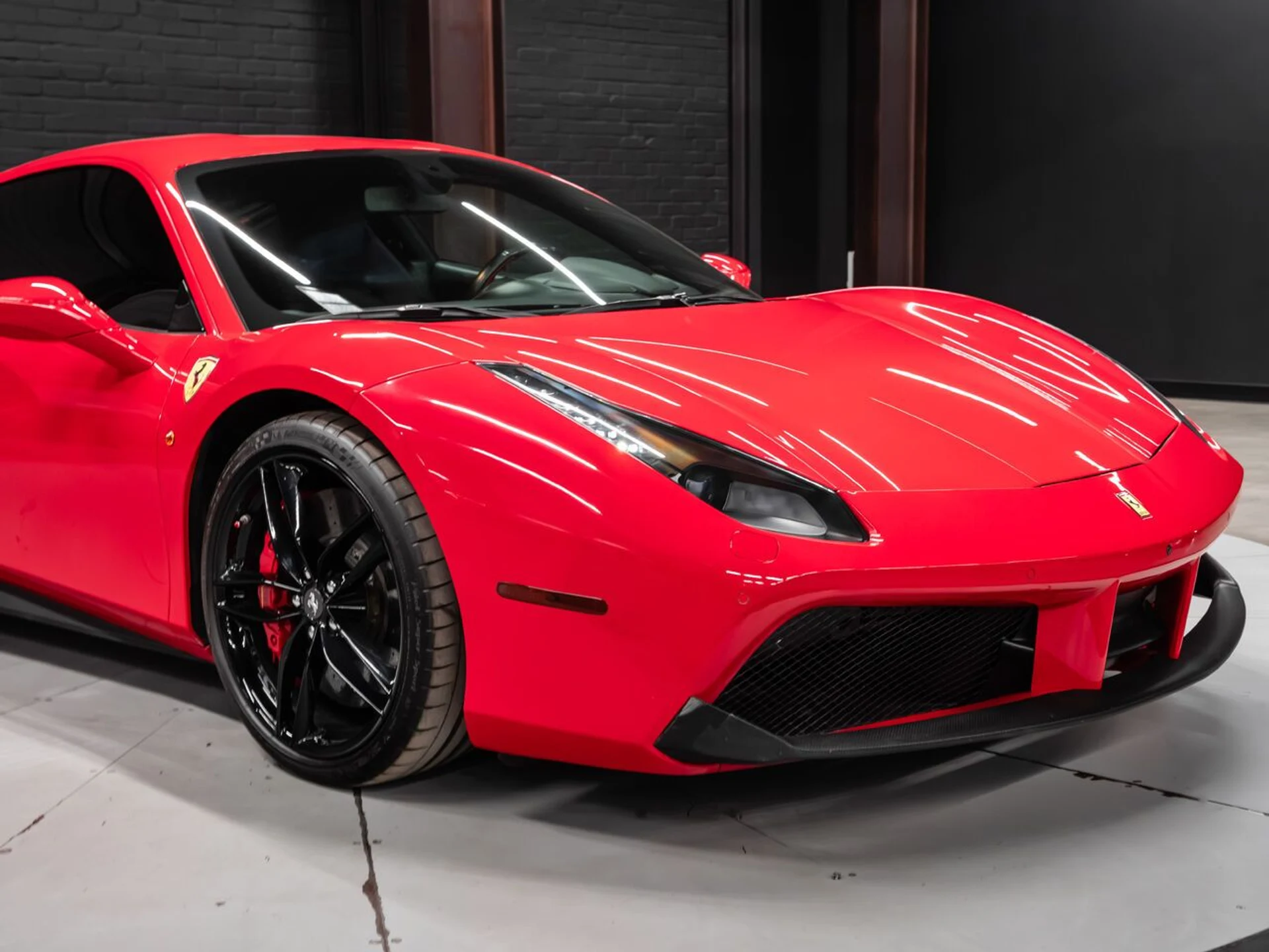 mph033_3324018694_ferrari_488_gtb_2017_e0aaa983a0