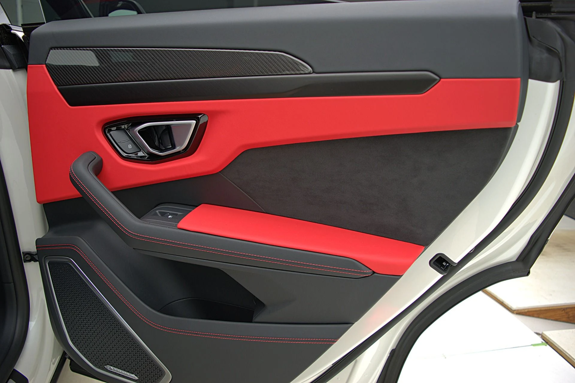 mph033_3327259415_Used_2022_Lamborghini_Urus_SELEZIONE_PRE_OWNED_CERTIFIED_76c39a80b6