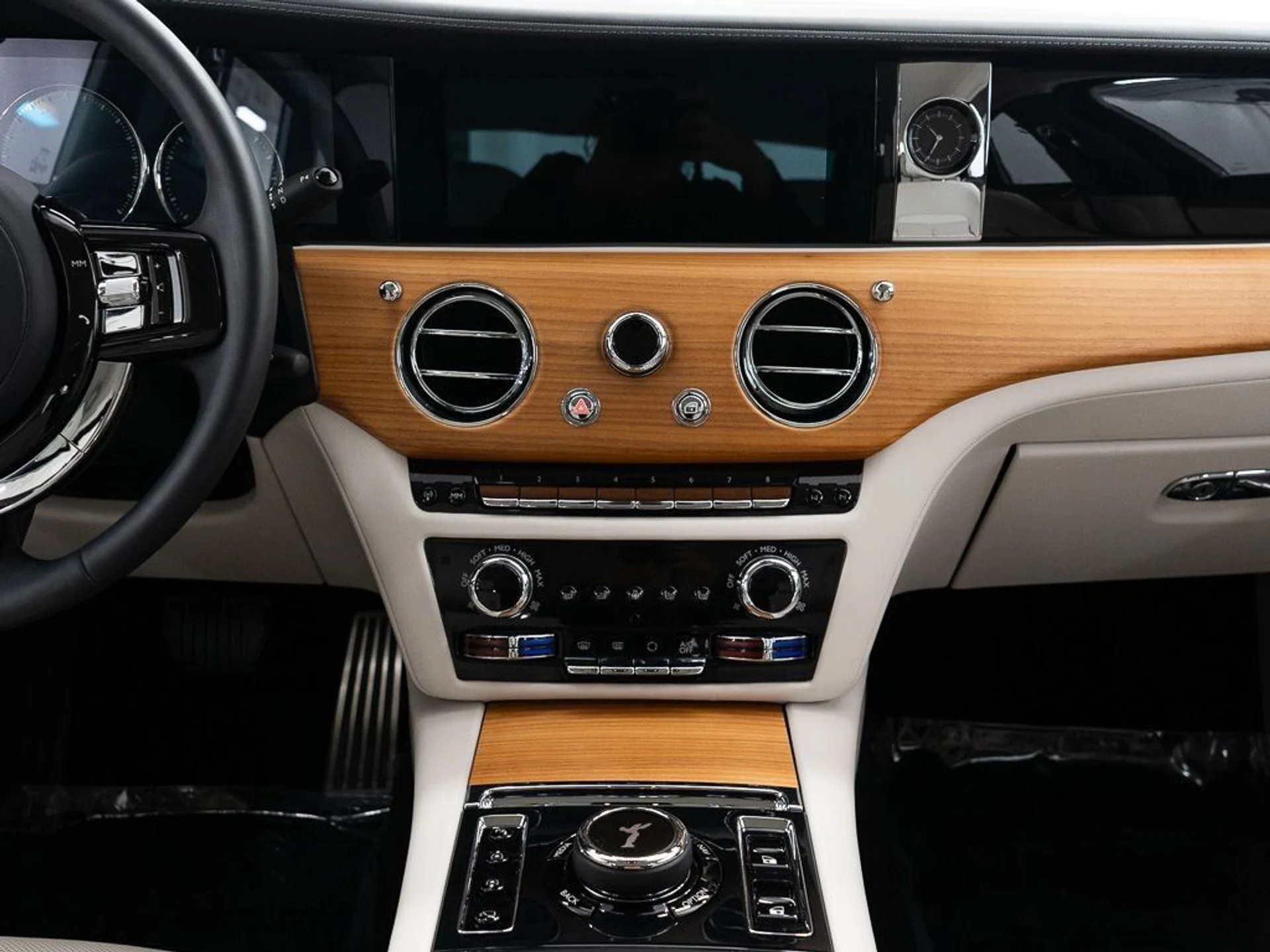 mph033_3334881382_f7db8d1311c169eba4a03f664cc770a8_75e013b1a8