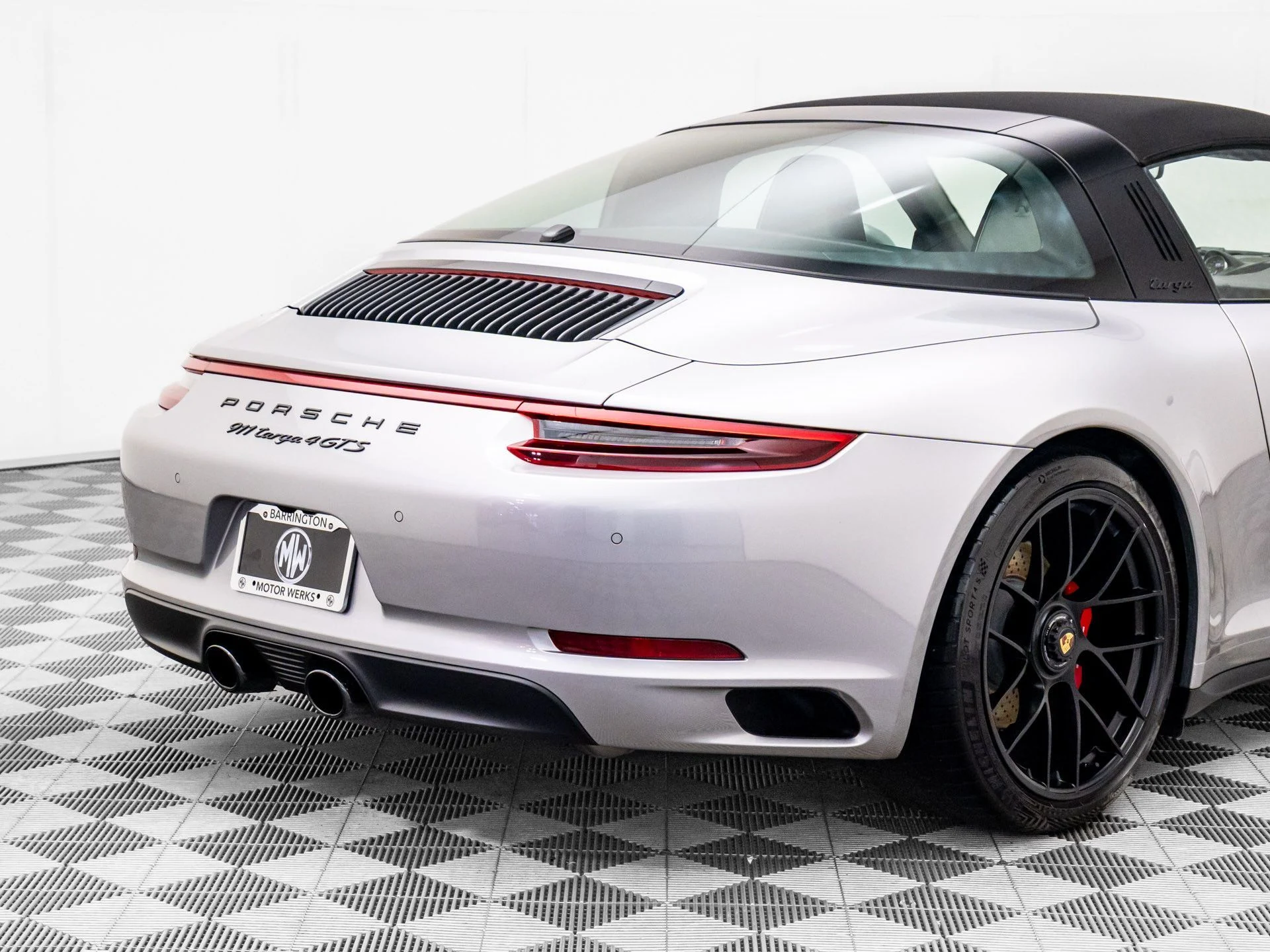 mph033_3335279237_d6b7ca29c2f00b3d2d8e8d029f73e15dx_71e1111e50