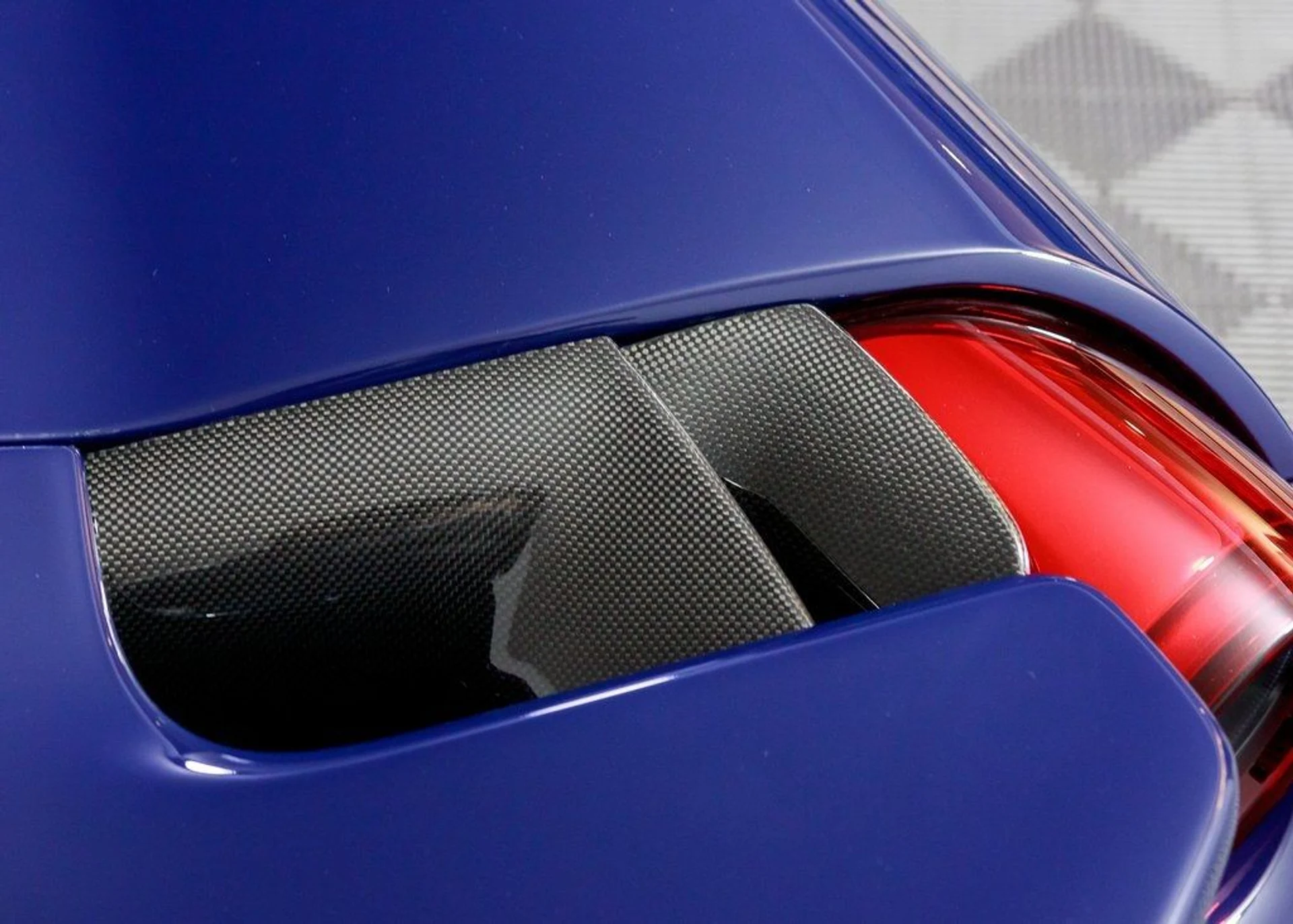 mph033_3337400364_170a5ff418e2b9692c7d6a6d0476e820_4b148414a5