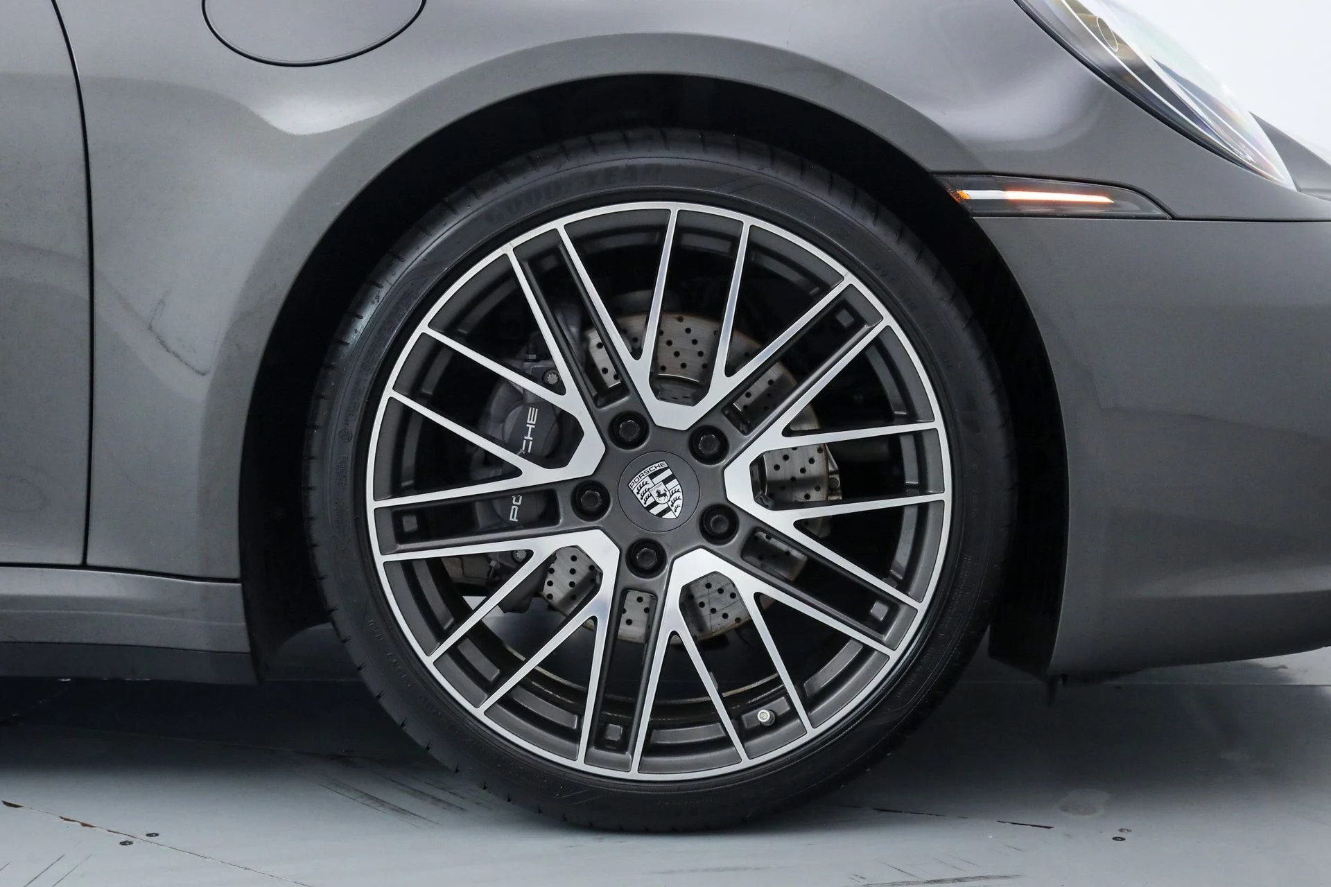 mph033_3339867278_3de16abad1275419a1e671602b93fdaa_593d8e0141