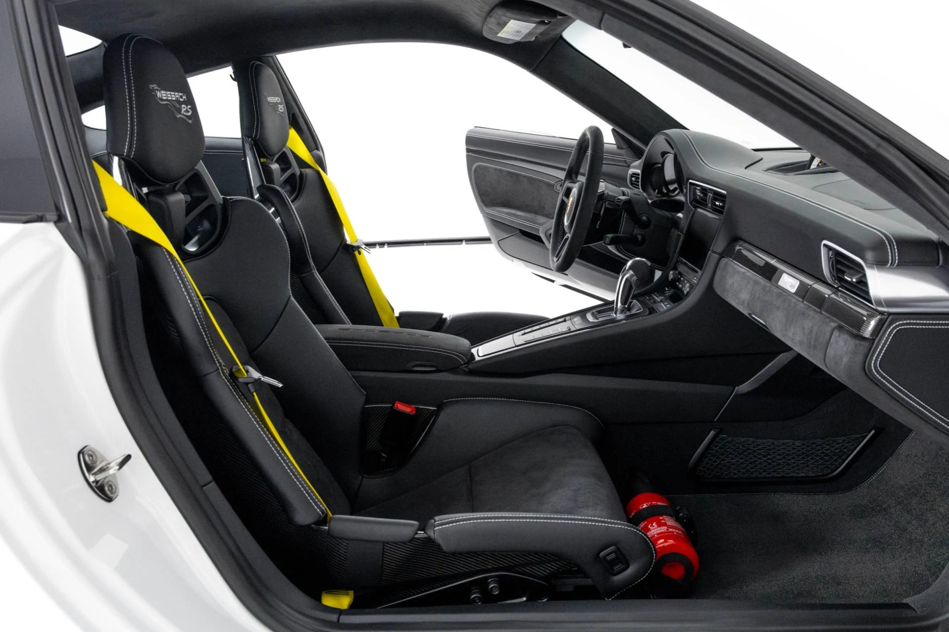 mph033_3340039900_Used_2018_Porsche_911_GT_2_RS_1762386676_dc21dee7d2