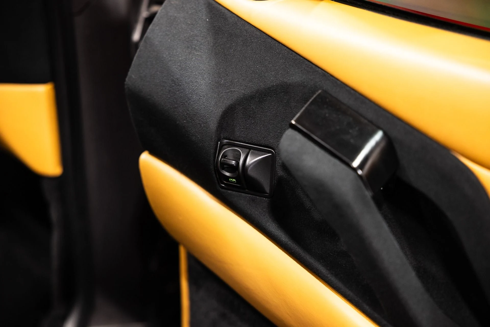 mph033_334348562_Used_1995_Ferrari_F355_Berlinetta_GATED_Over_100k_Restoration_Complete_1768787588_a8636e94dc