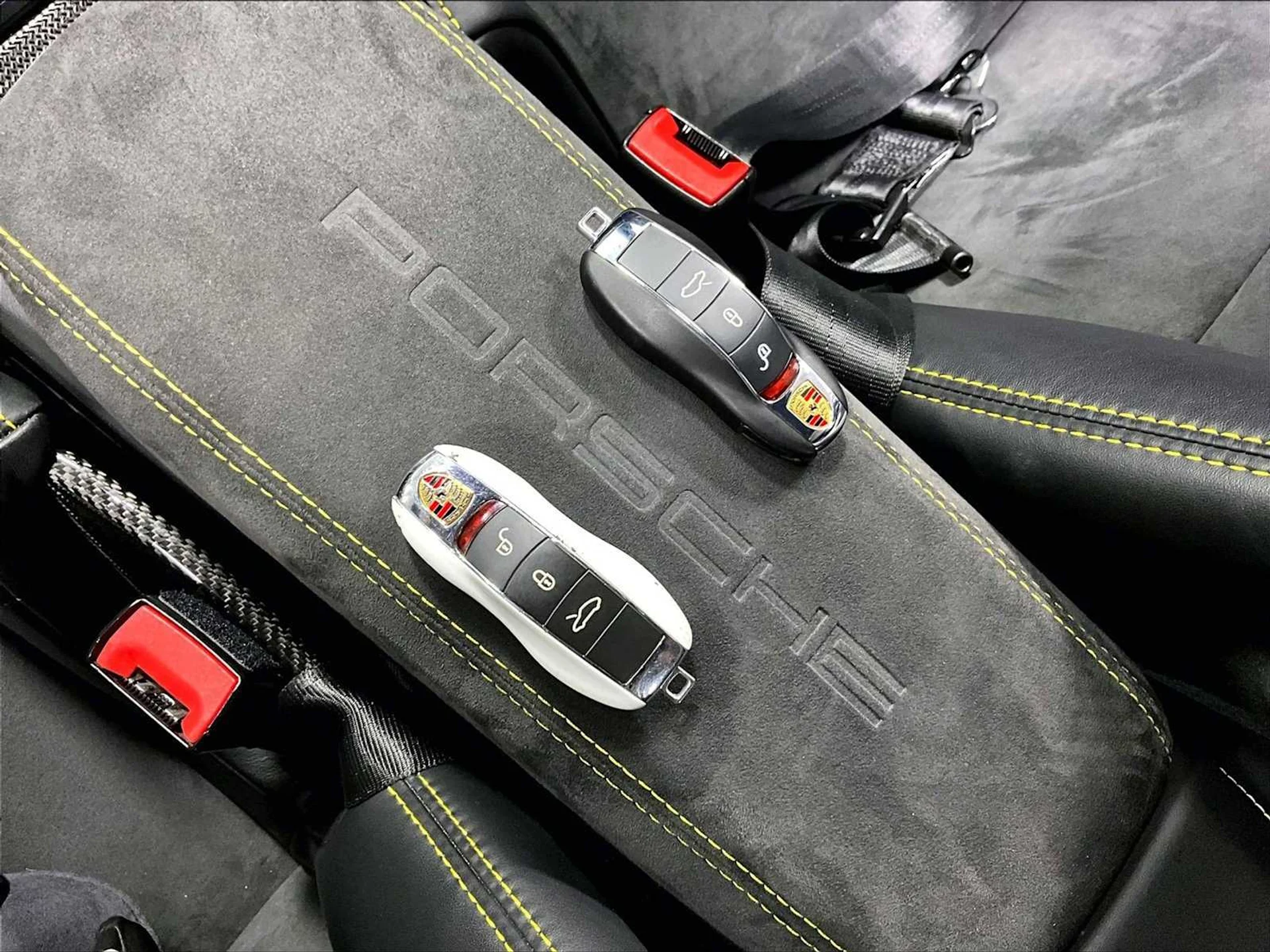 mph033_334392867_aa0a6347a776359fb468d03c3f4929d5x_493c562fb3