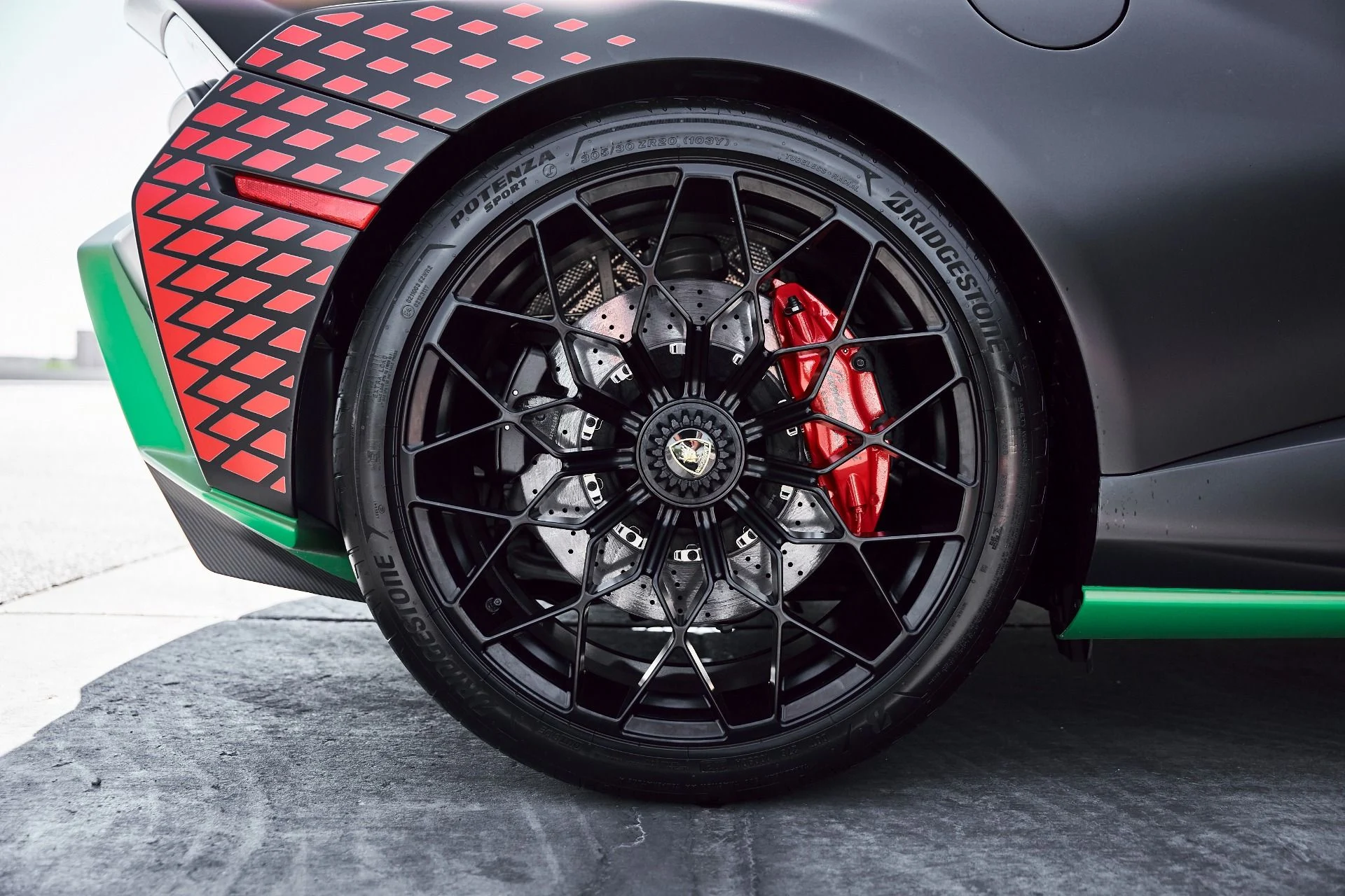 mph033_3344456165_Used_2022_Lamborghini_Huracan_STO_Base_1774488426_fd8fee8cdf