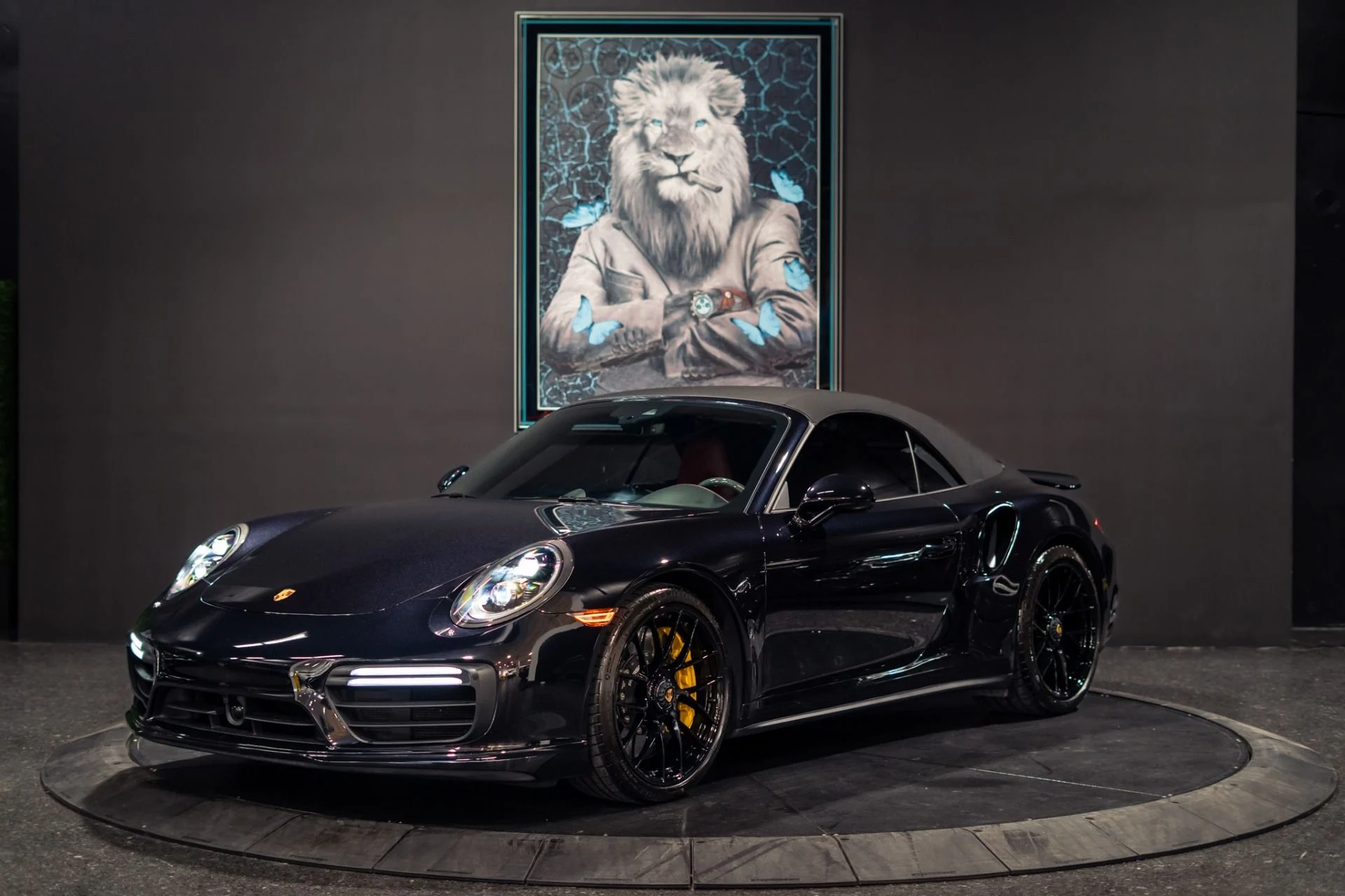 mph033_3356956331_Used_2017_Porsche_911_Turbo_S_Cabriolet_1784650214_3ebe197b50