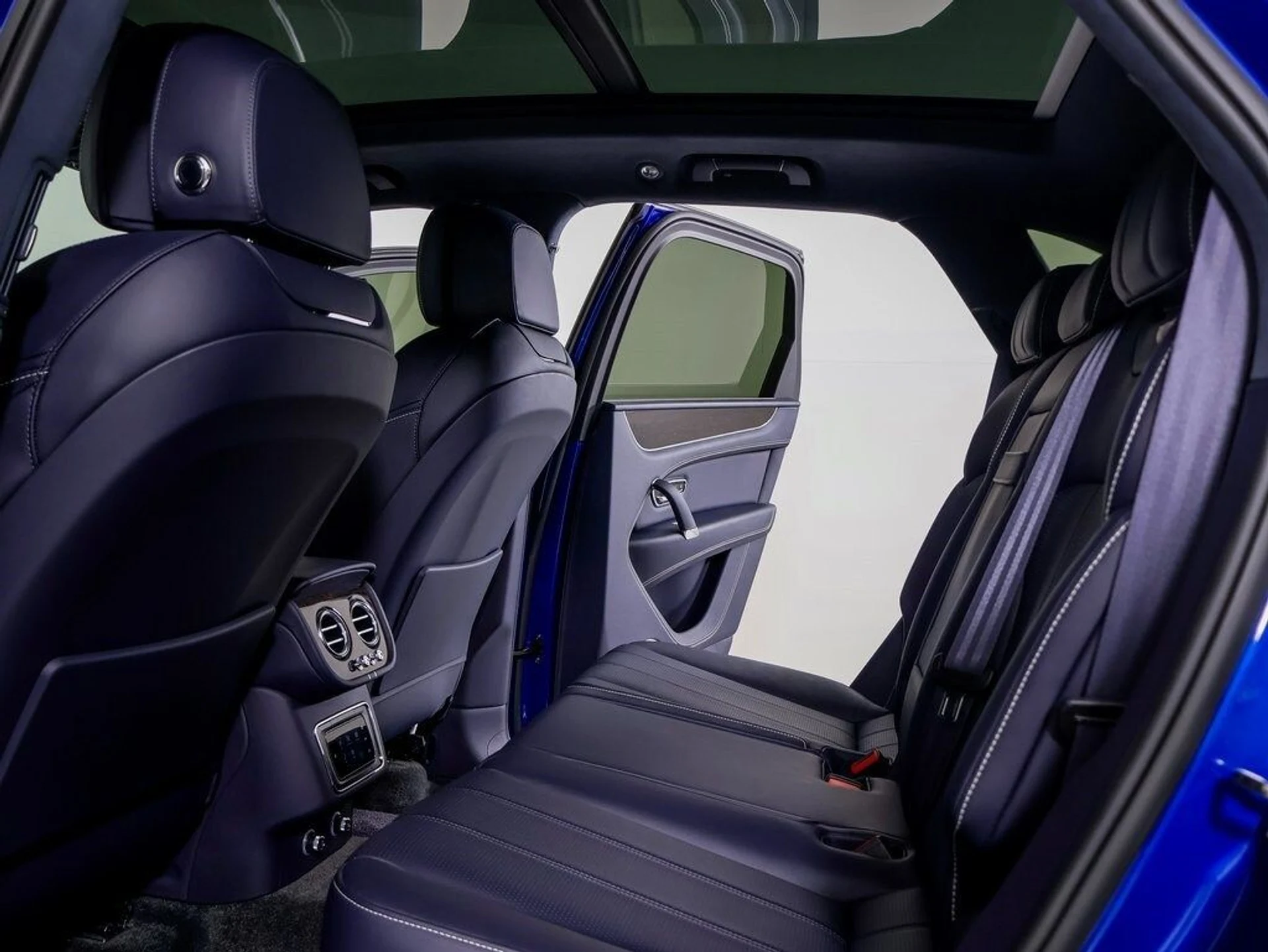 mph033_3360192090_3700da0140ba847ef5927f85a8557215x_fd9d122c40