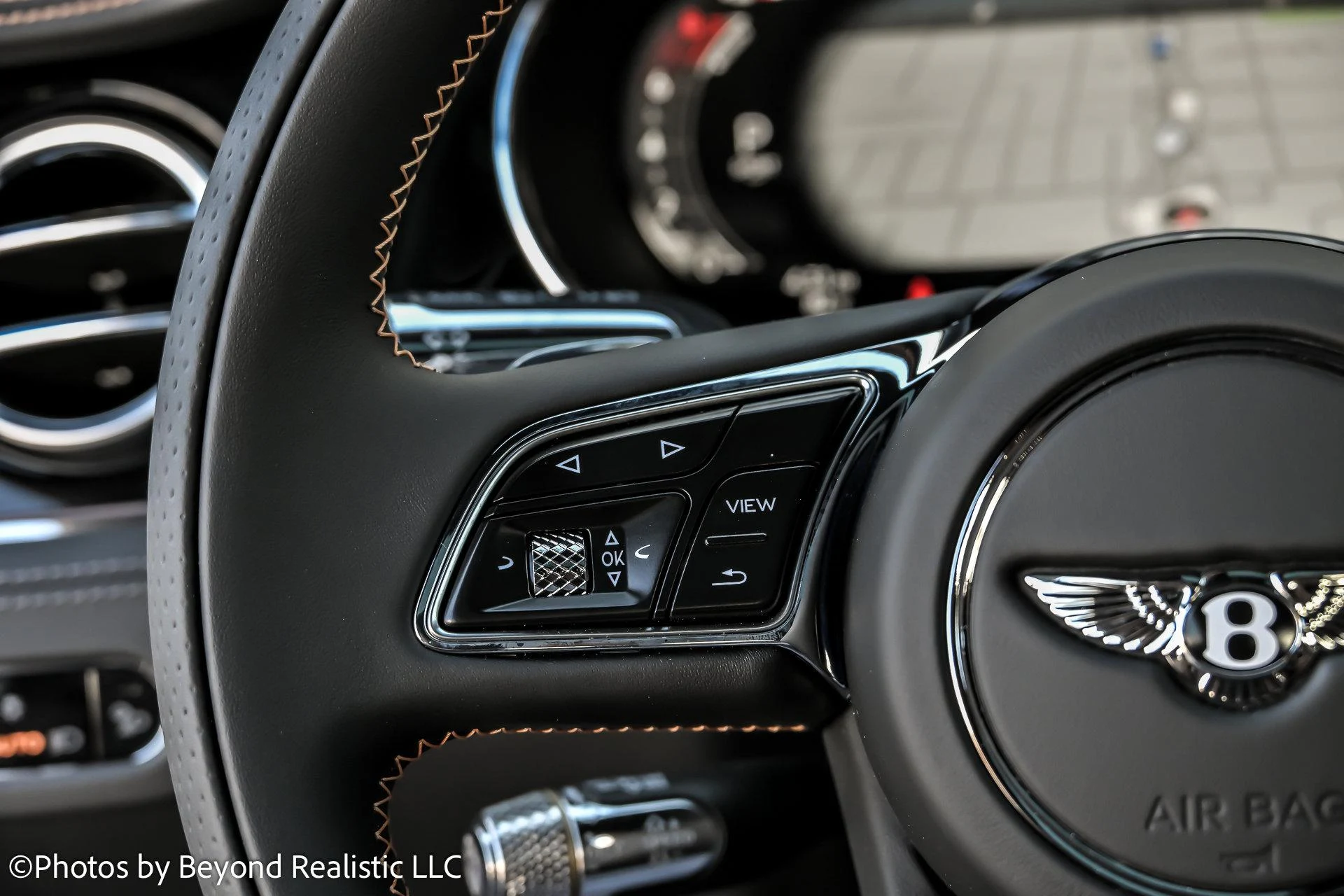 mph033_336865517_Used_2025_Bentley_Continental_V8_1767433404_ba84057718