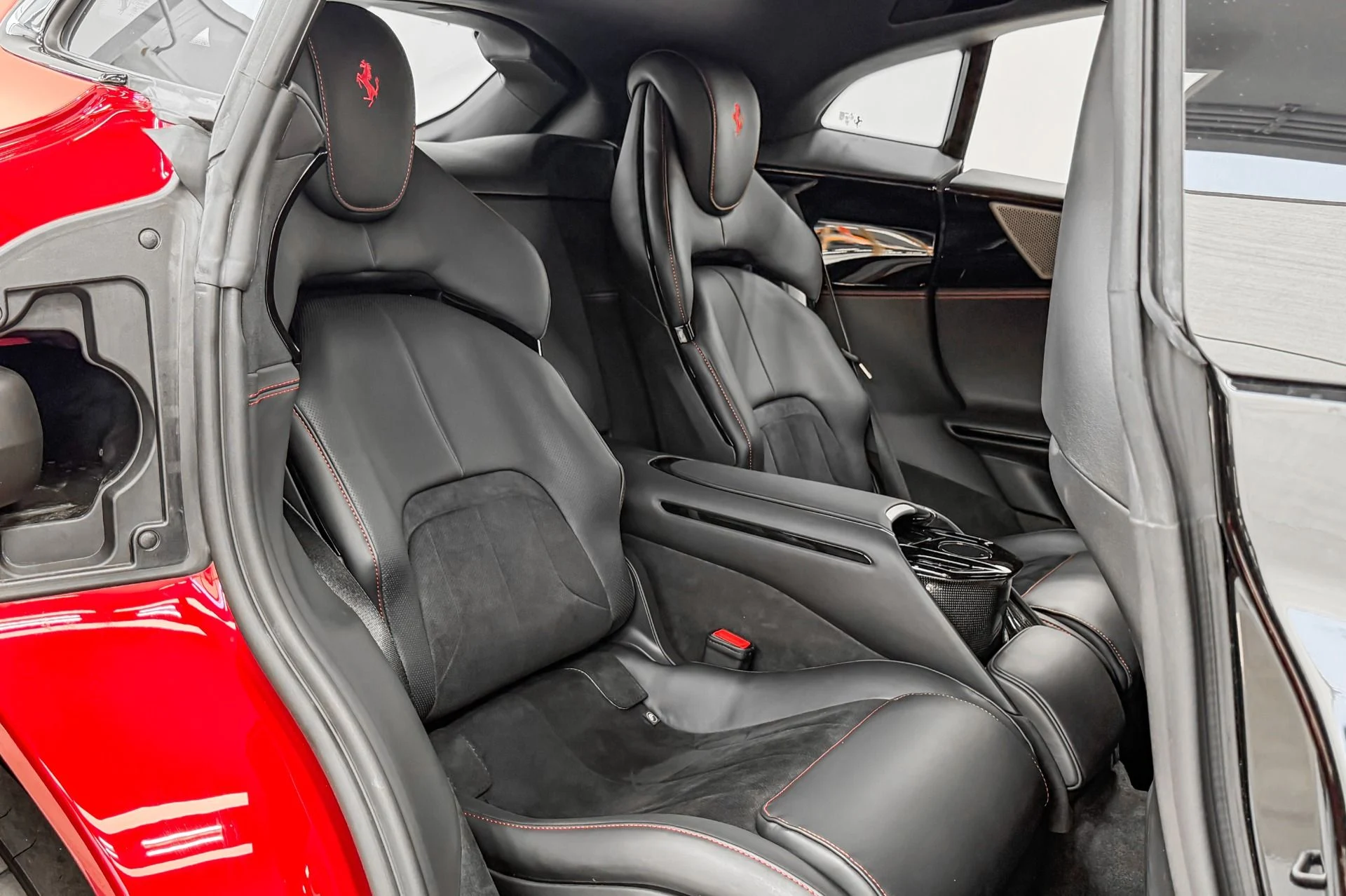 mph033_3368982210_Used_2026_Ferrari_Purosangue_4_Layer_Paint_Color_Panoramic_Roof_Diamond_Turned_Wheels_1785529371_9c28133e01