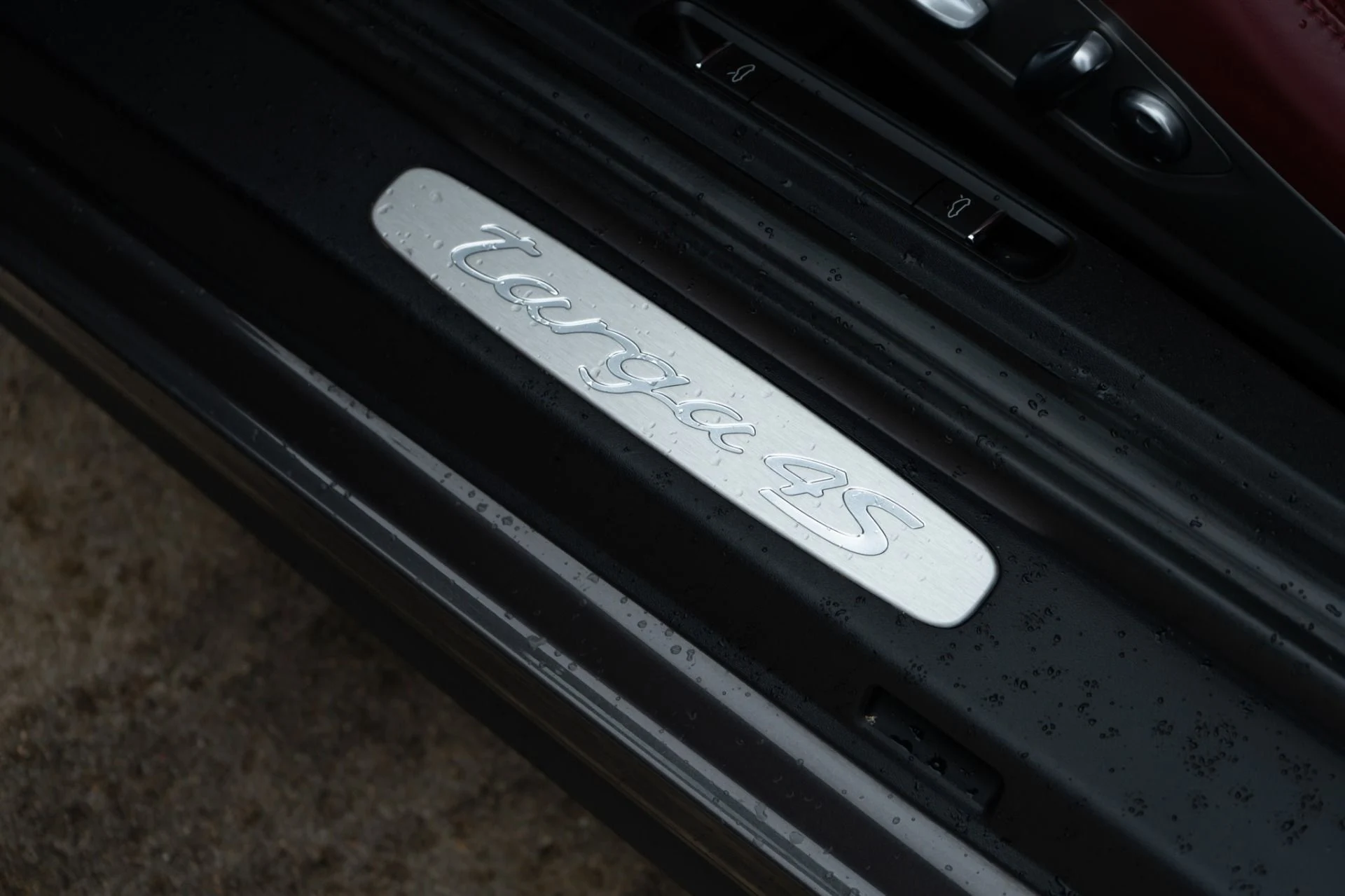 mph033_3379585858_Used_2017_Porsche_911_Targa_4_S_1788300872_c0012813da