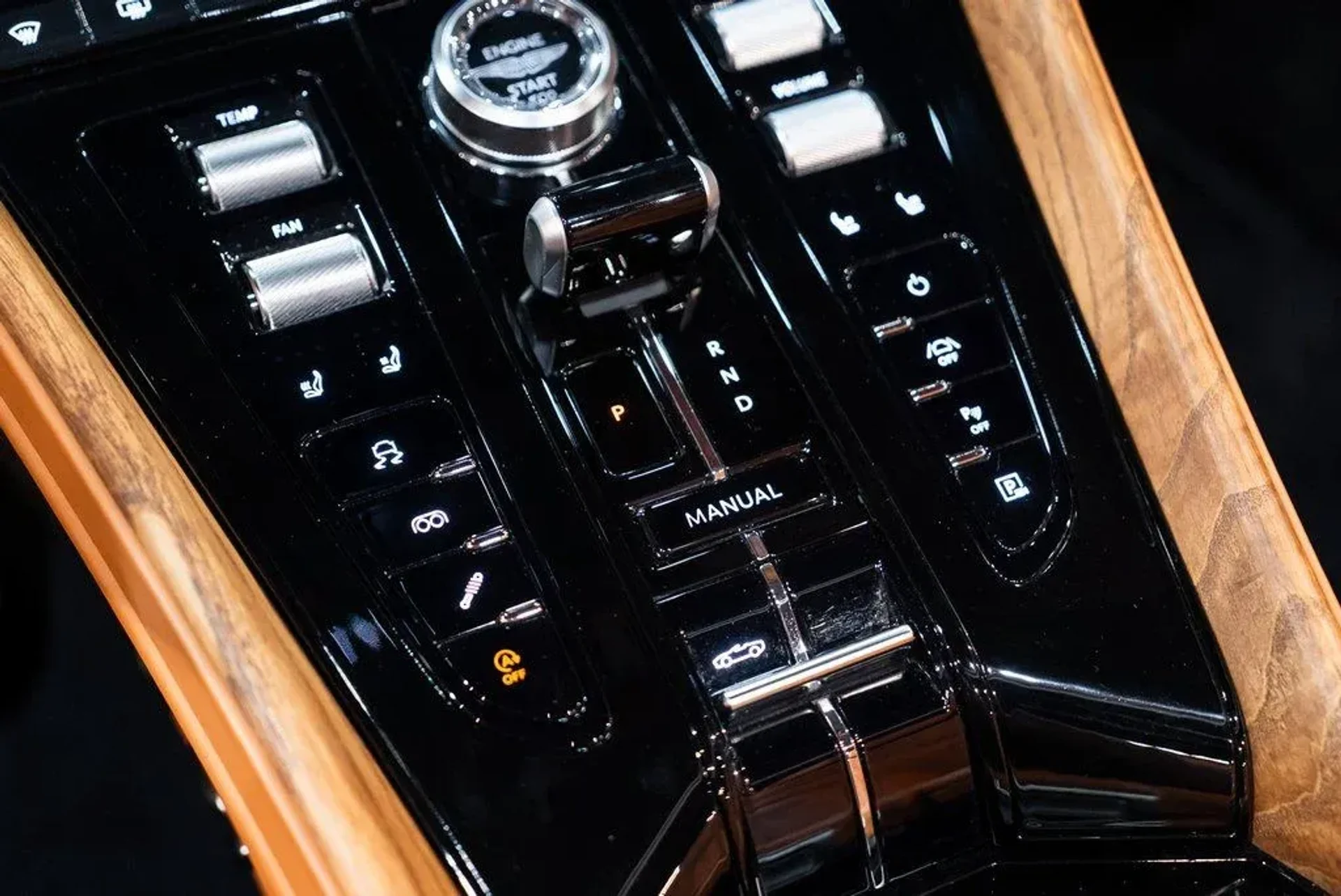 mph033_3381167708_ba8ebb45265c9ef040cc59f11108ee68_1e31f4ef2b