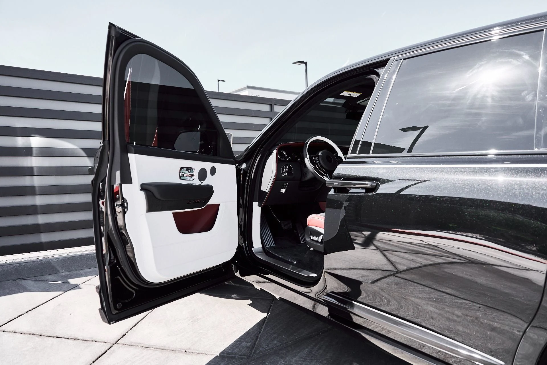 mph033_338267352_Used_2026_Rolls_Royce_Cullinan_1774544502_f1e6eef9c0