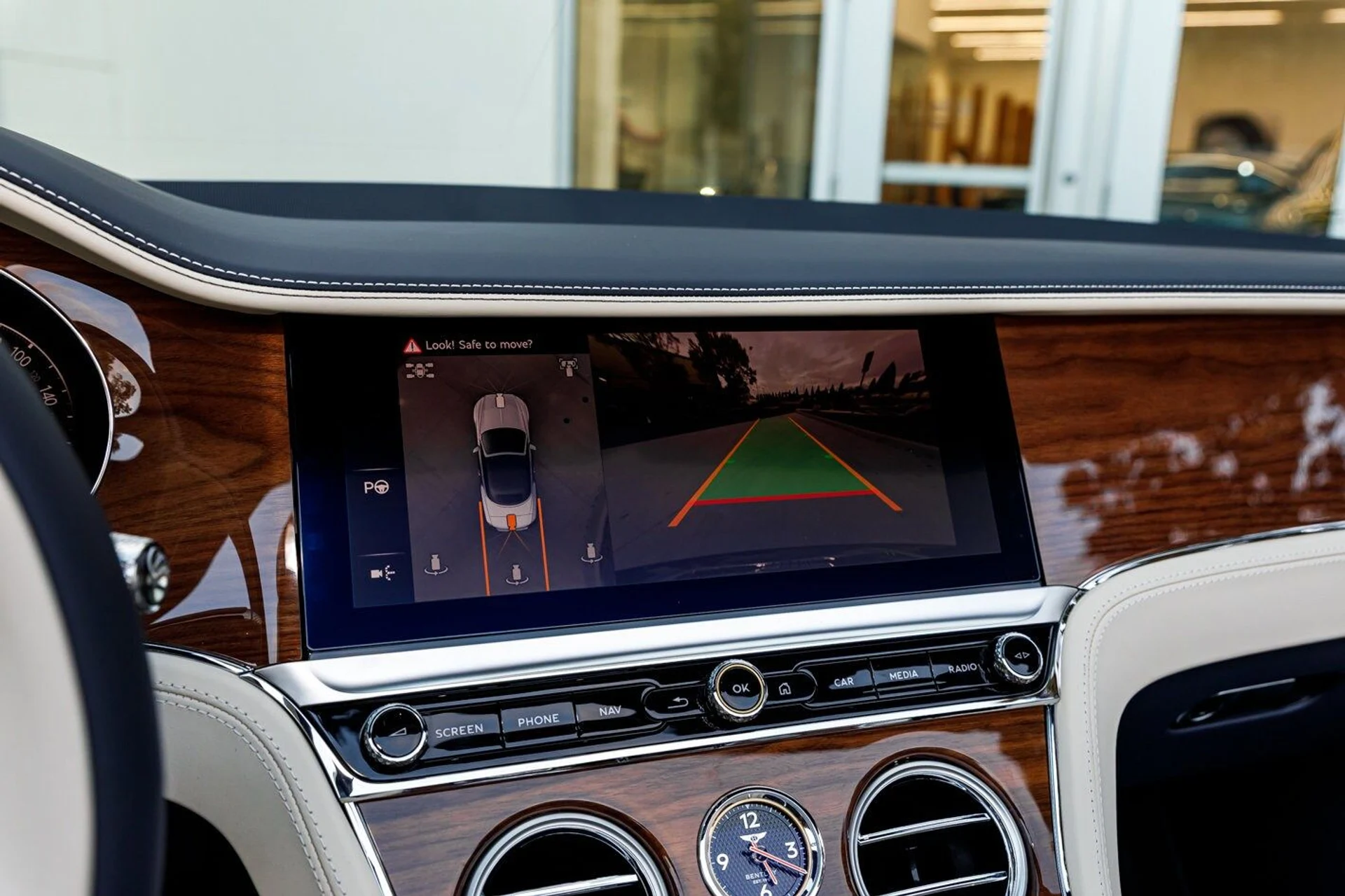 mph033_3384627455_4d01aa9abd30dd6f70402ac8230969e1x_4a1f3de402