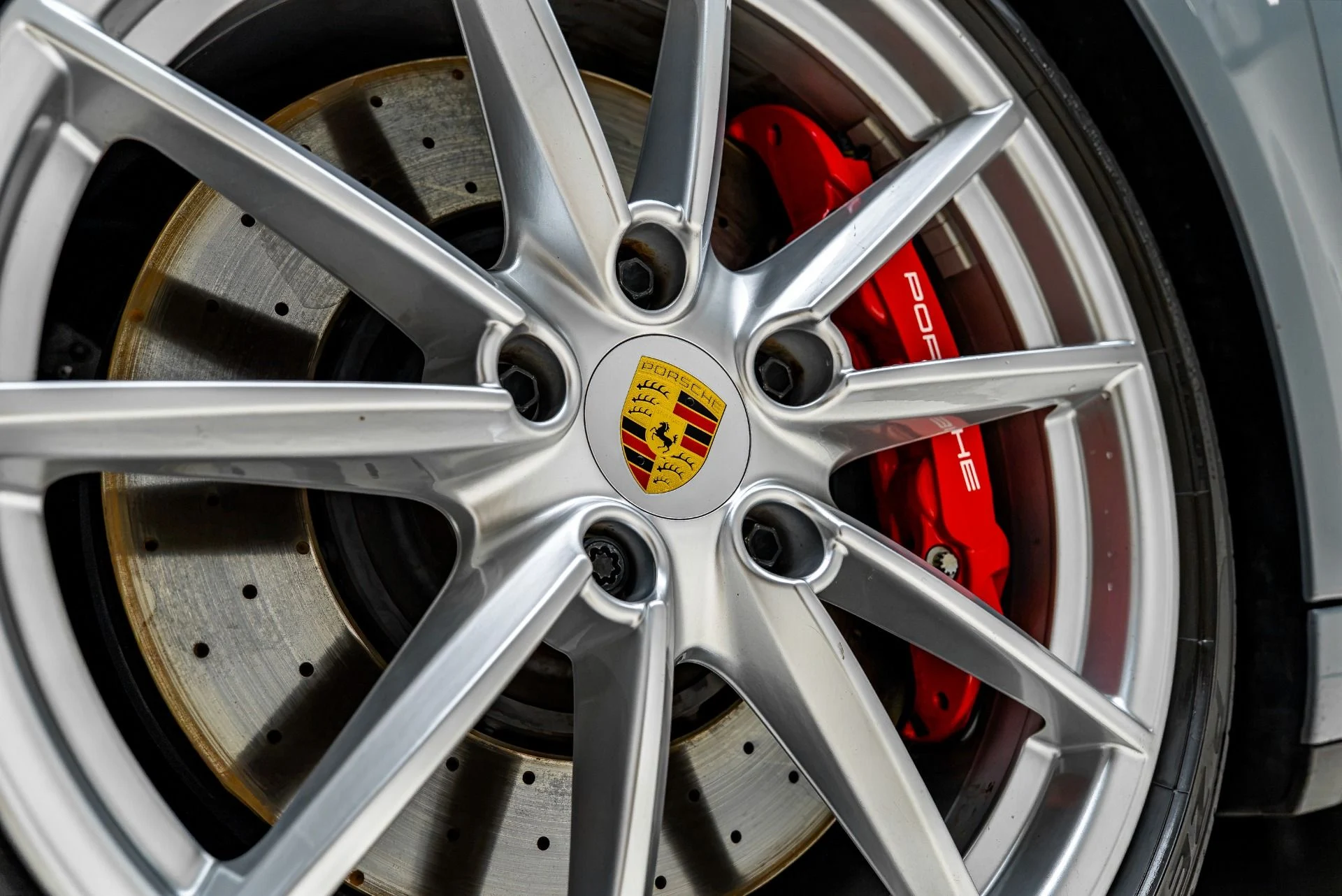 mph033_3389340159_Used_2023_Porsche_911_Targa_4_GTS_1784608834_9a219deb5b
