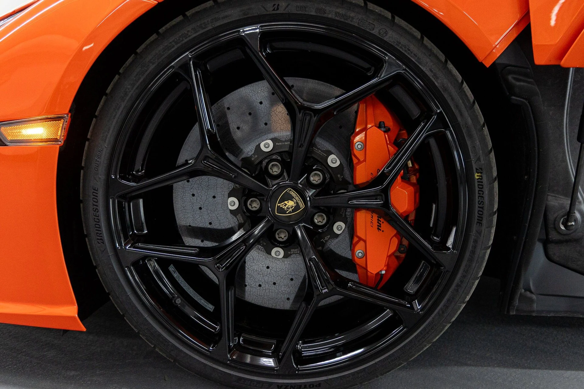 mph033_3397244884_7037070ab58244a020ab3c624e613d09x_27ad5732a0