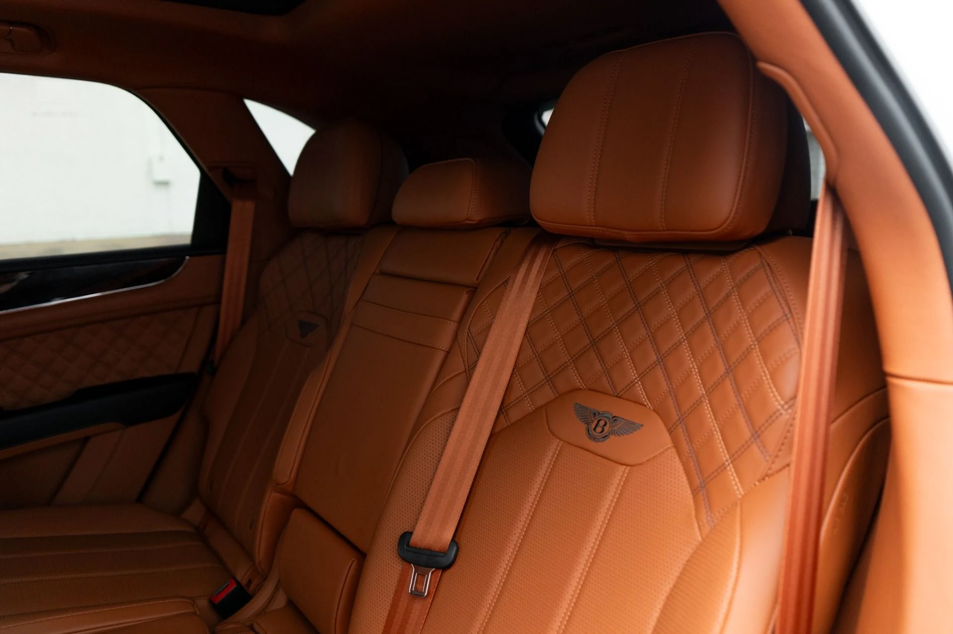 mph033_3399537818_Used_2021_Bentley_Bentayga_V8_1780518091_3b7e2ad9aa