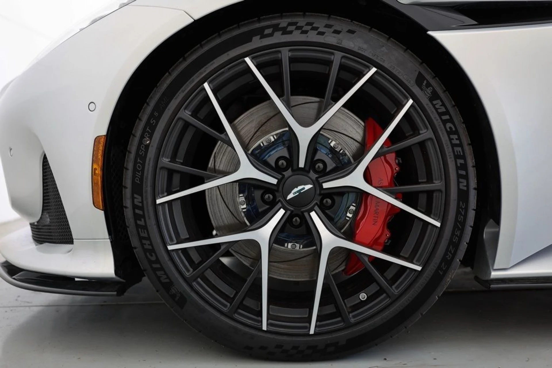 mph033_341080877_i5485zjjlfm2lw0sl54e24o76kgy_70dd7dd1c3