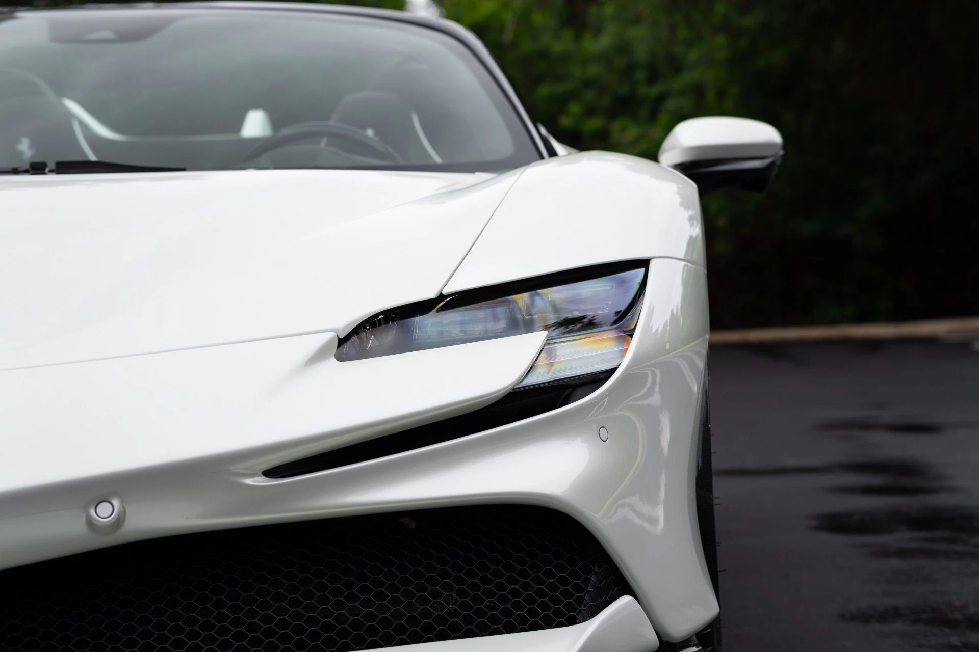 mph033_3422672404_Used_2024_Ferrari_SF_90_Spider_1775624639_4a441ef0ae