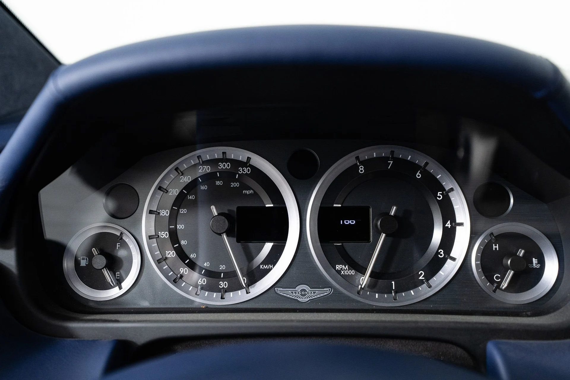 mph033_3423453248_425e81d188fa40b58e386c0921cebdd7_c81b13e320