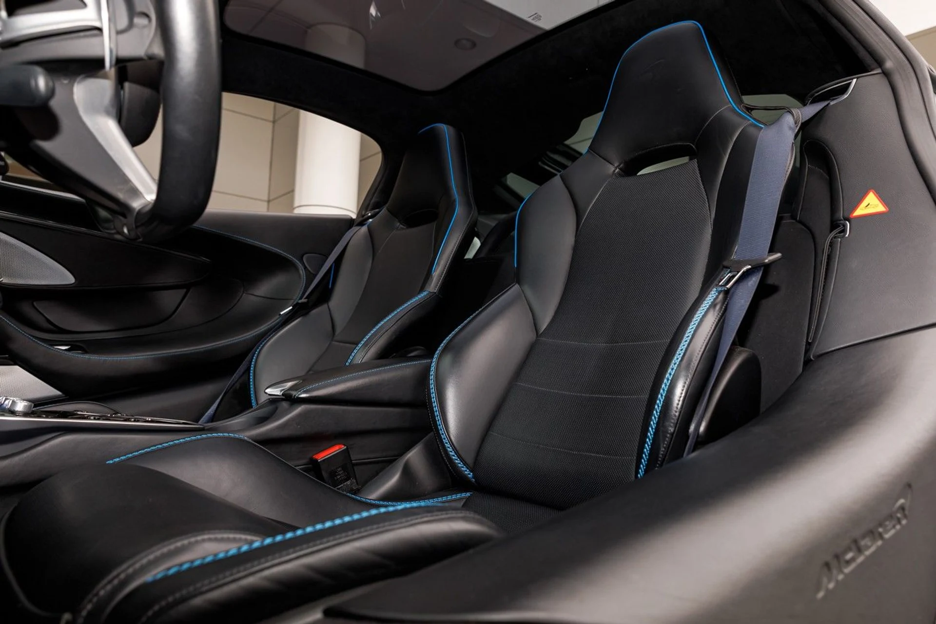 mph033_344446163_642_p34_l_4d74760be9