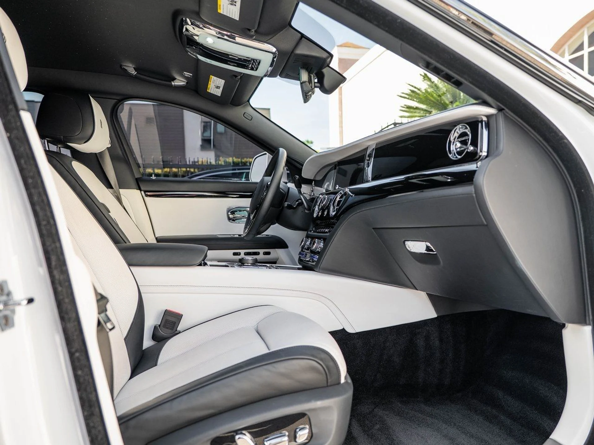 mph033_3446981843_image_34_5ceb28fc1d