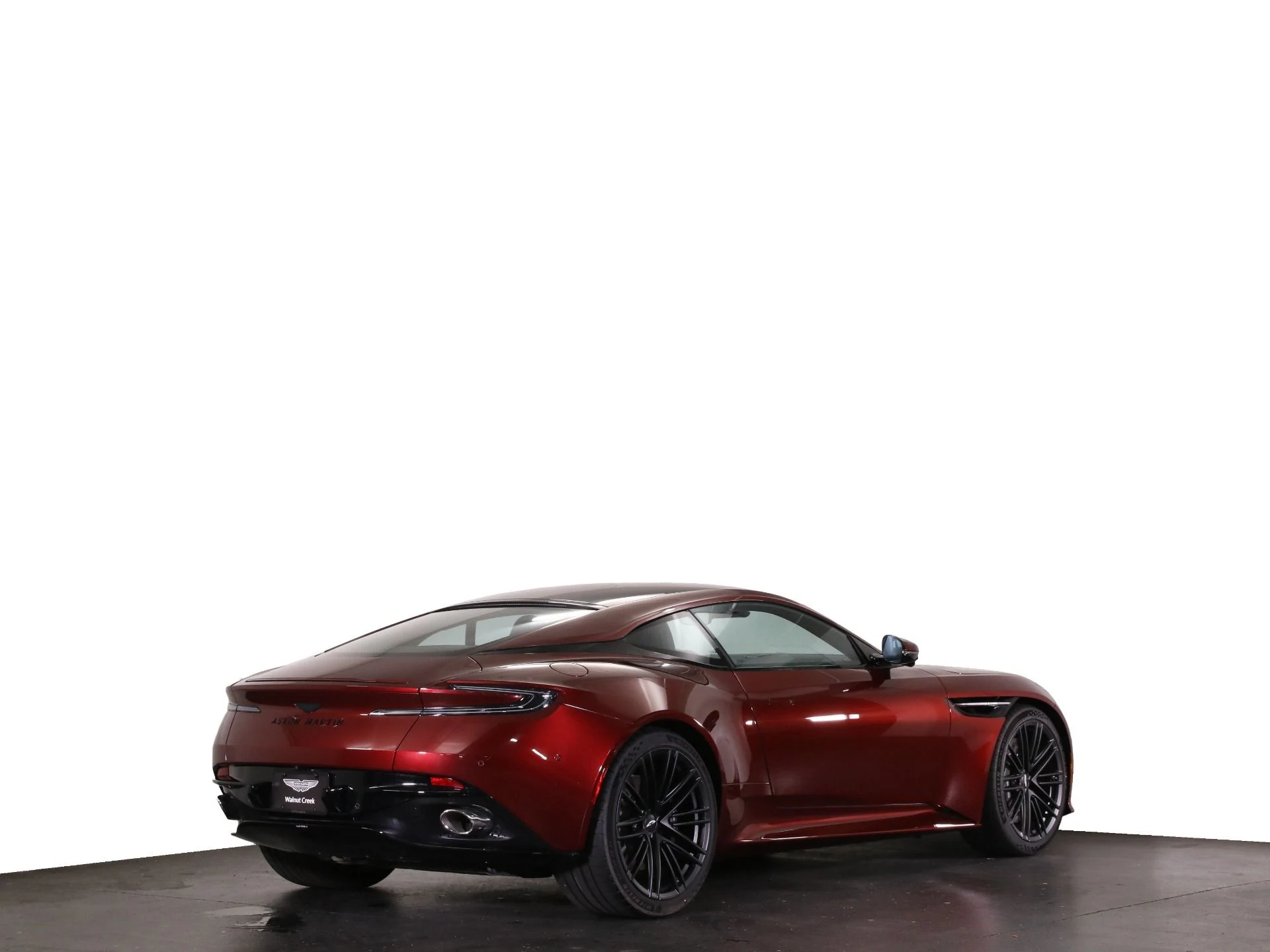 mph033_3453490321_New_2025_Aston_Martin_DB_12_1746122881_c4e6c47ef7