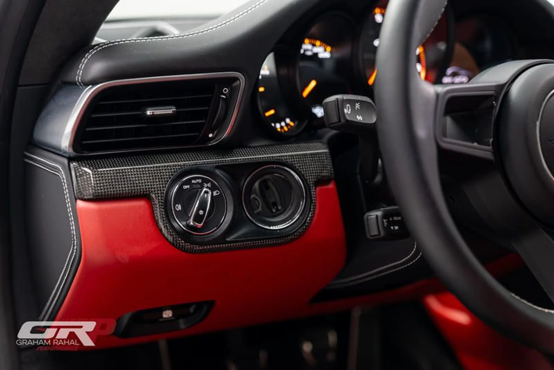 mph033_3457489852_83_CA_04_B9_E8_A4_4_B86_8_C1_F_F17_C4_A2_C3_E91_884389d915