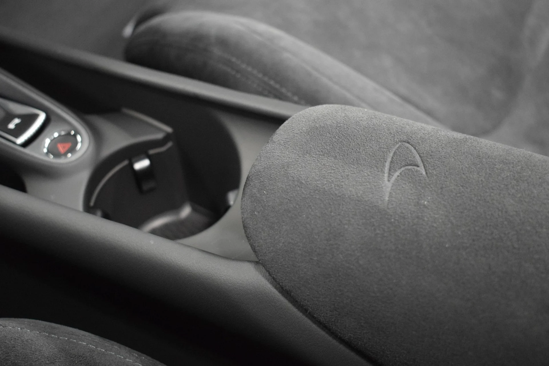 mph033_3468436592_0daf9b2c8d41da0648c60c760c4c7e25x_a4bde34fb5