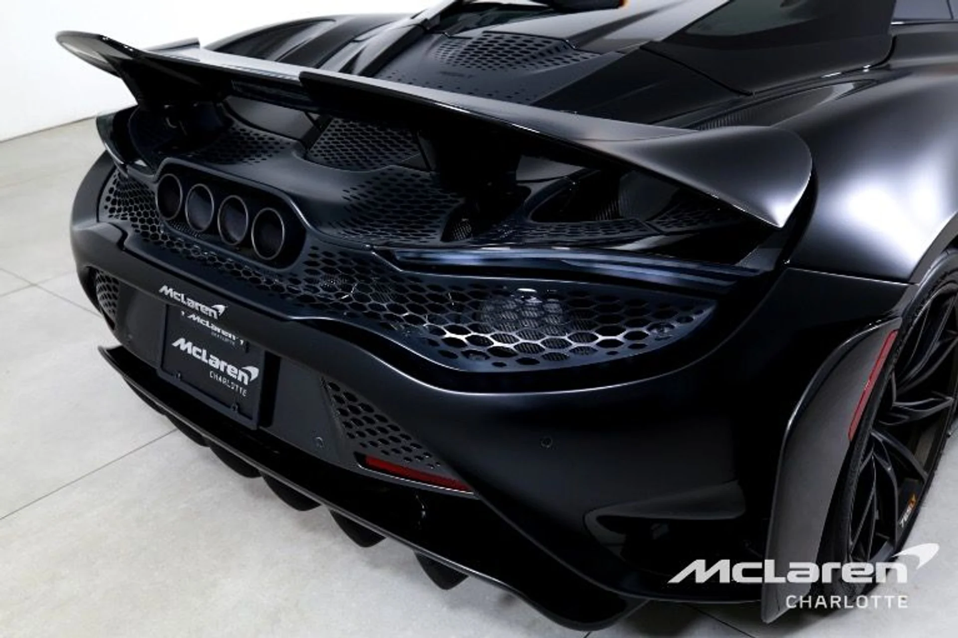 mph033_3472569853_Used_2022_Mc_Laren_765_LT_Spider_baaebaabd2