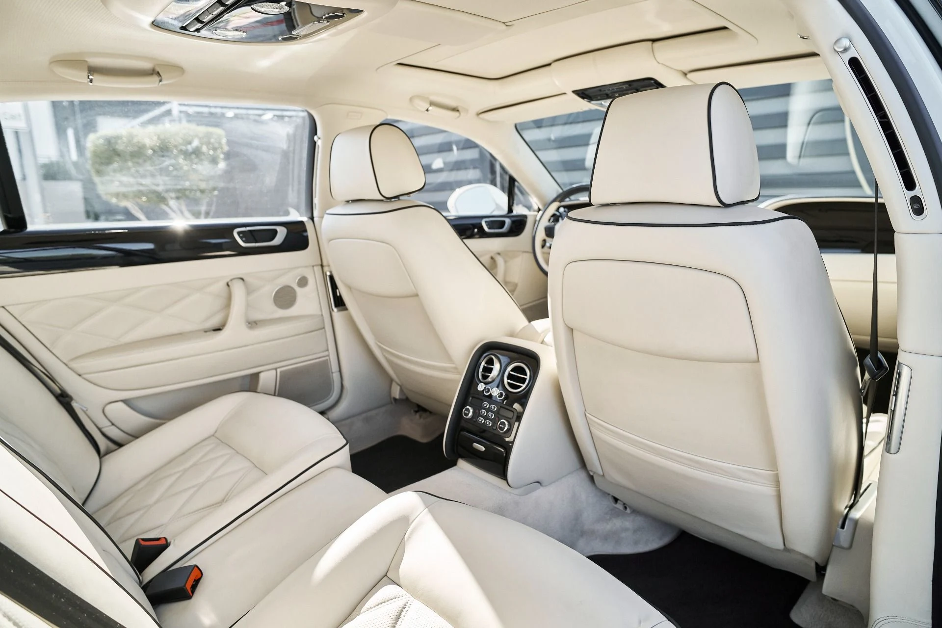 mph033_347297833_Used_2012_Bentley_Continental_Flying_Spur_1765853781_c49fba2180