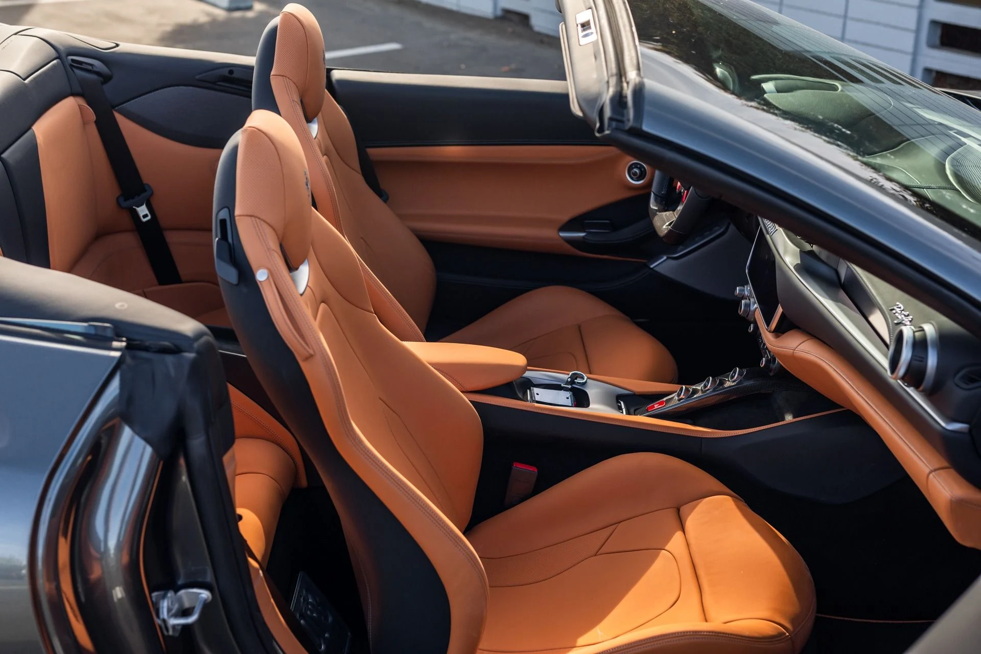 mph033_3473021244_Used_2023_Ferrari_Portofino_M_1735061513_36f85cb7ce