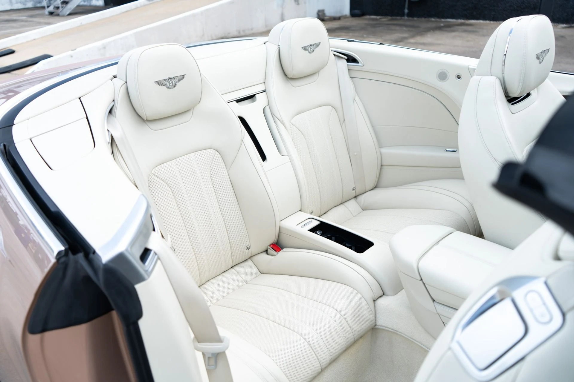 mph033_3474345281_Used_2022_Bentley_Continental_GTC_V8_1789509721_f8d00c03db