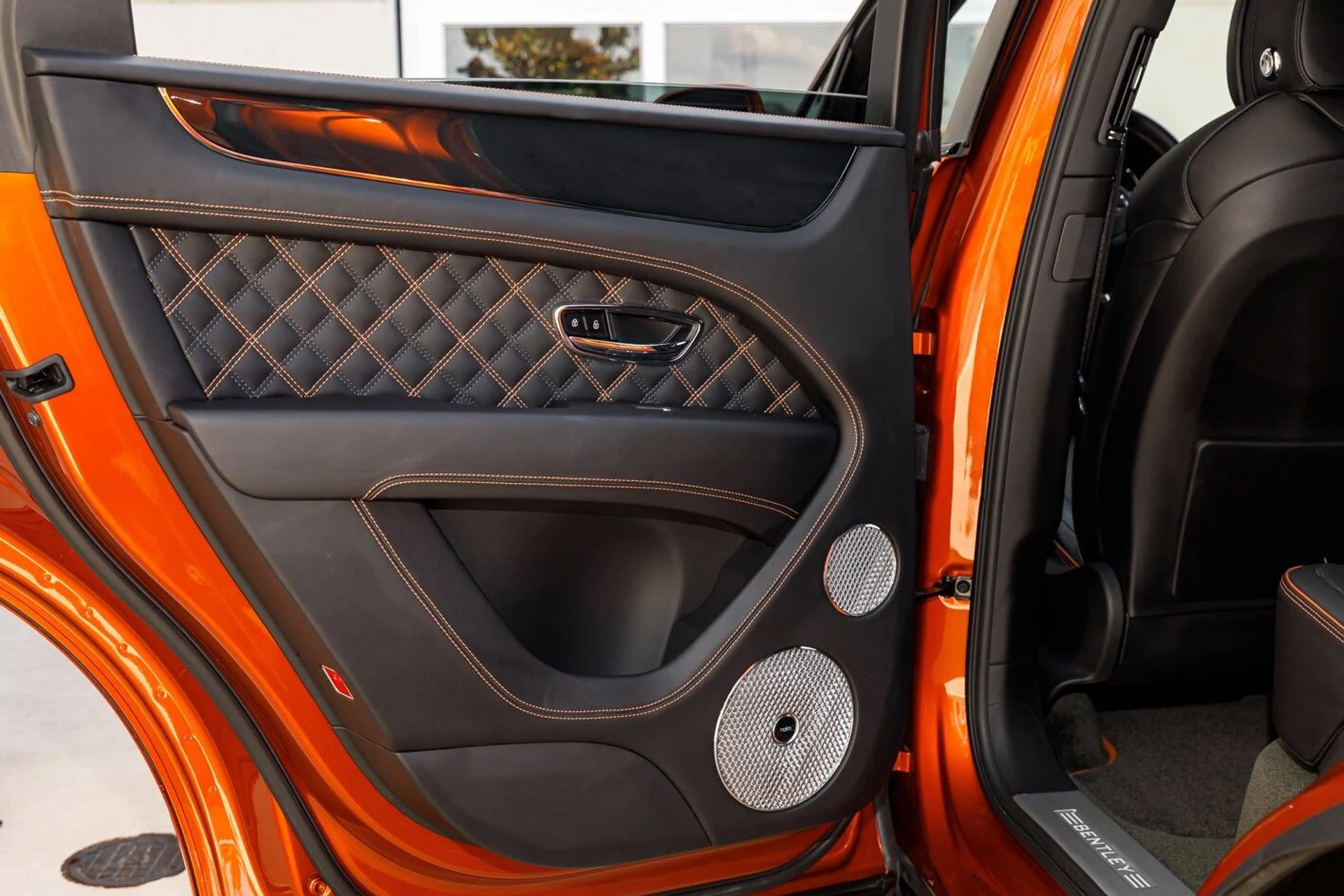 mph033_3475460672_45f5cc741c808285f03f301692aade0dx_7e39067ba8