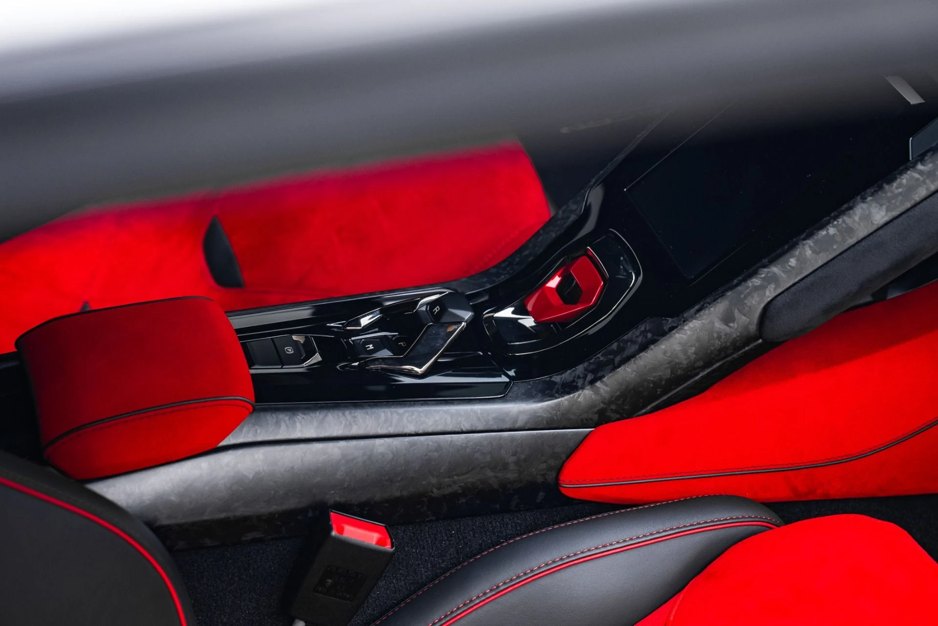 mph033_3499973847_Used_2020_Lamborghini_Huracan_EVO_1766089706_3abf26cda5