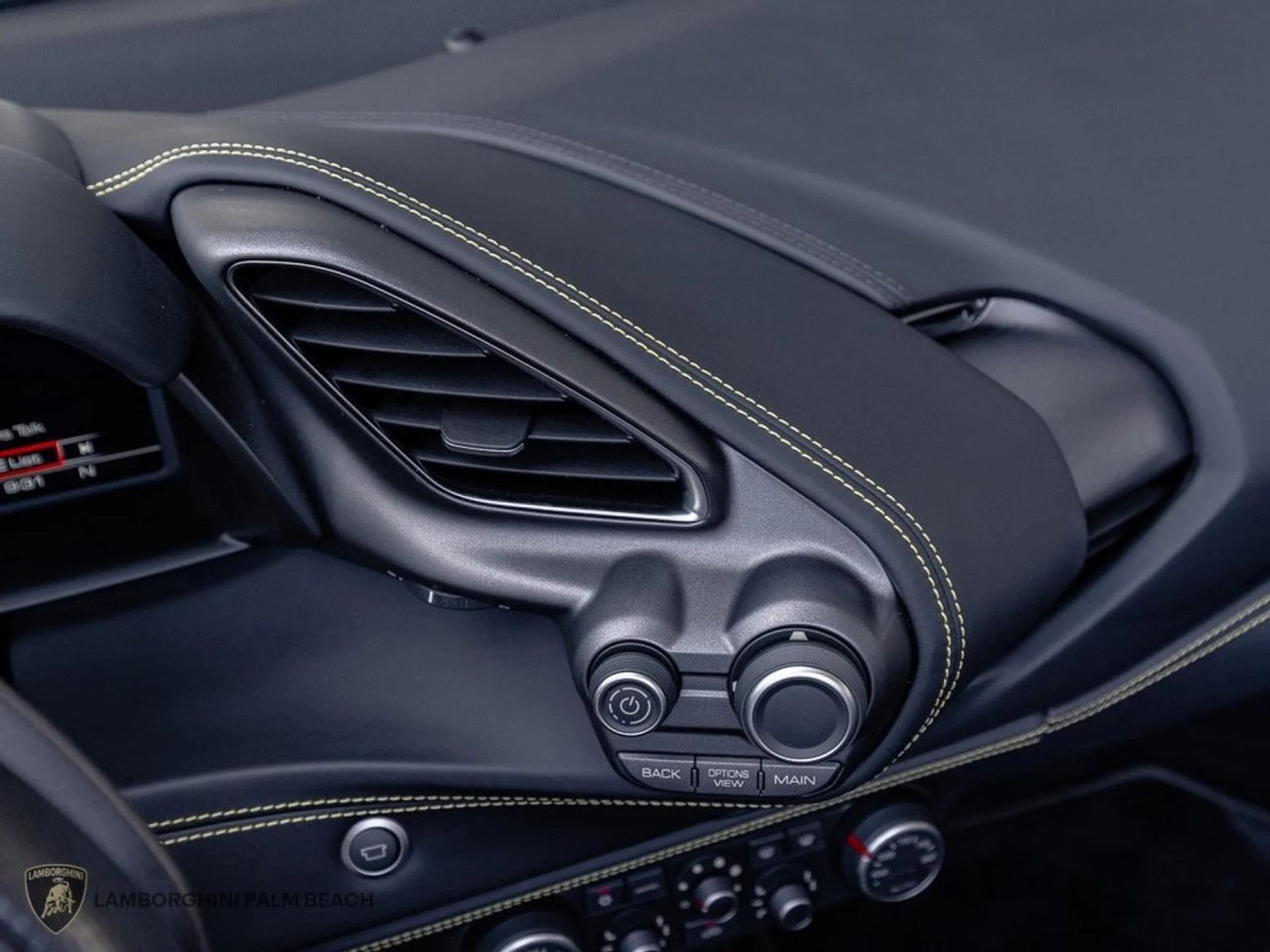 mph033_350153559_bbd7a89d1f205c0b5eed68e73c718a73_d3dc695304