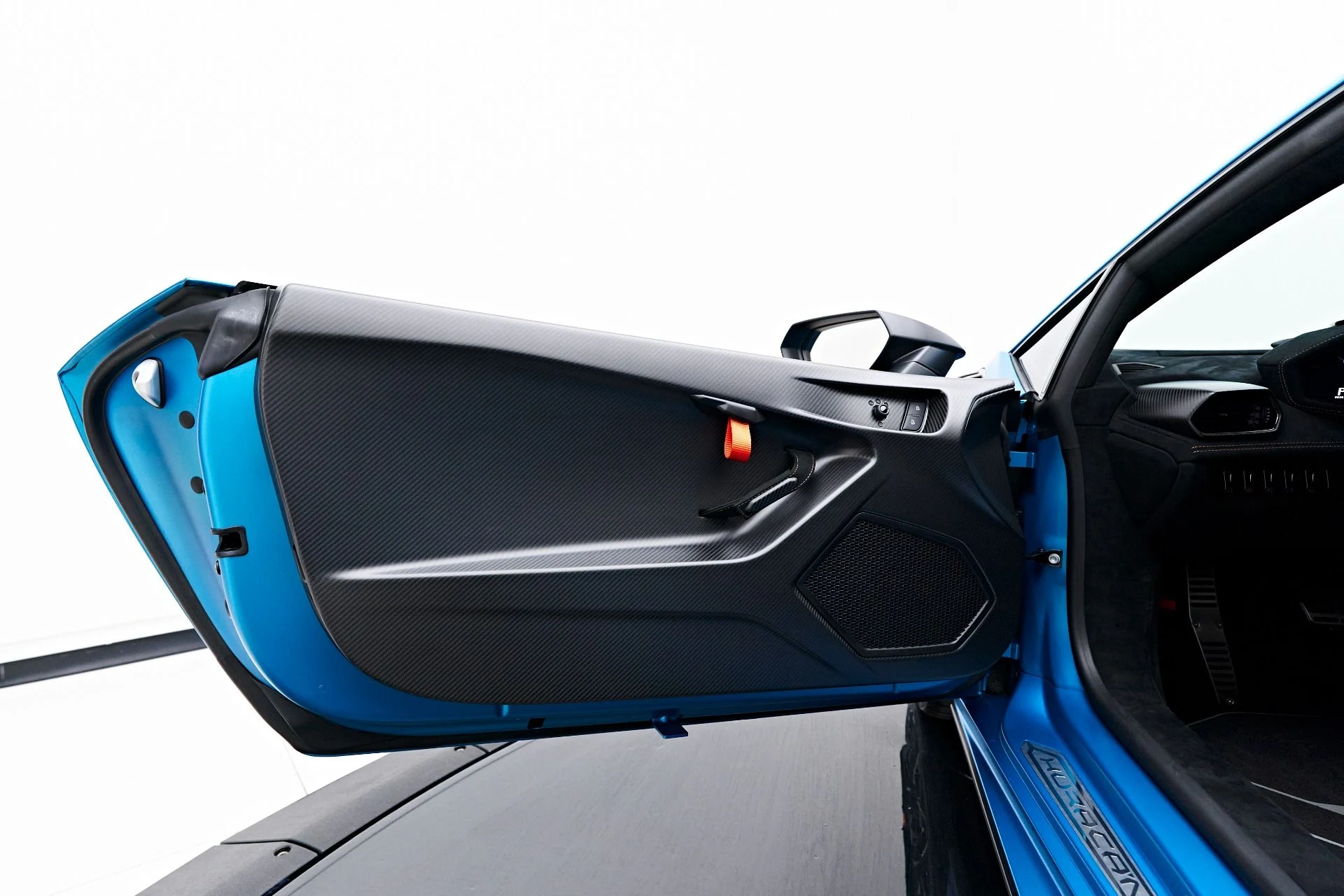 mph033_3508563915_Used_2022_Lamborghini_Huracan_STO_Base_1732754503_d815fbcb38