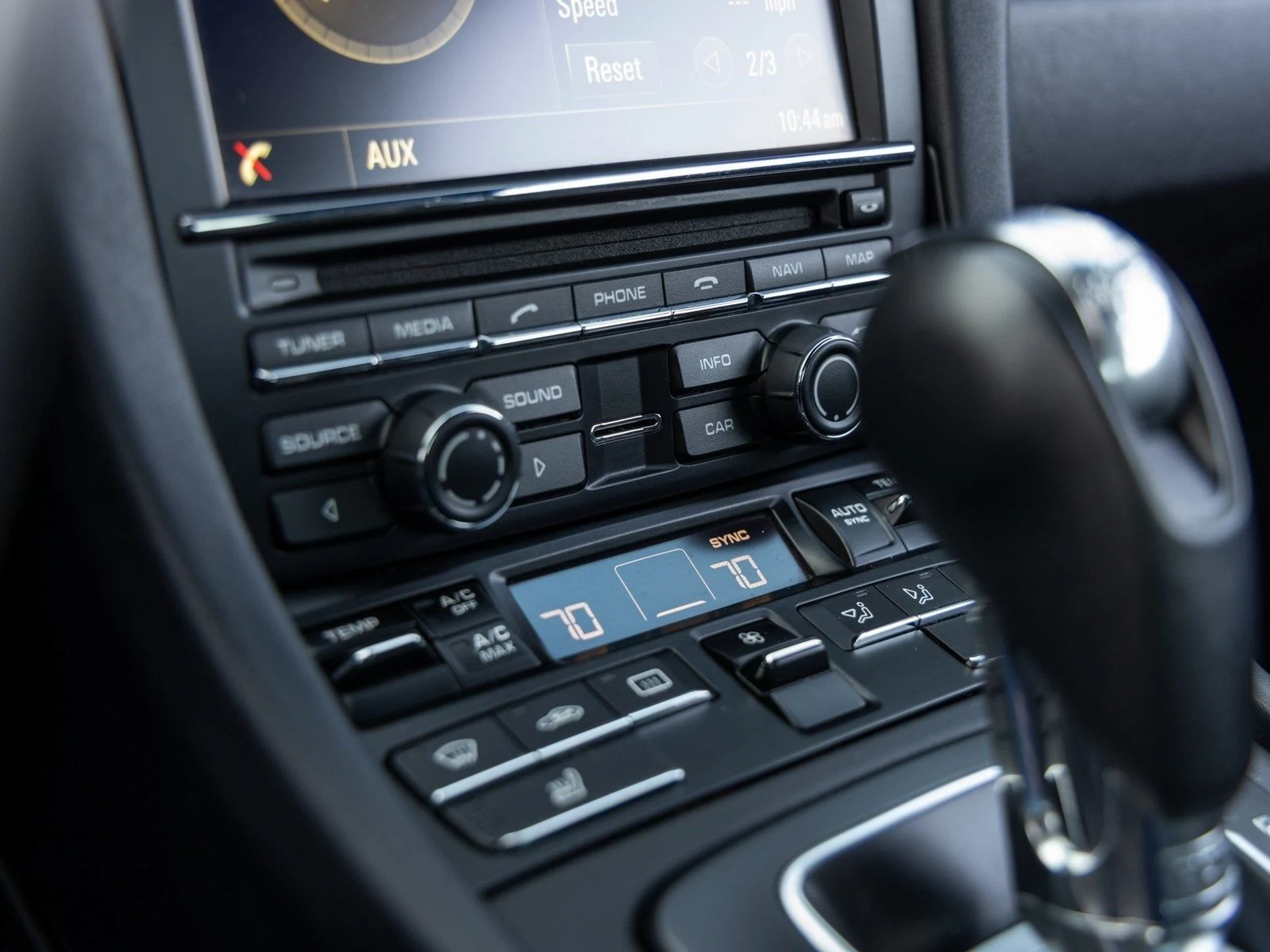 mph033_3508781706_34_2b3b365cca