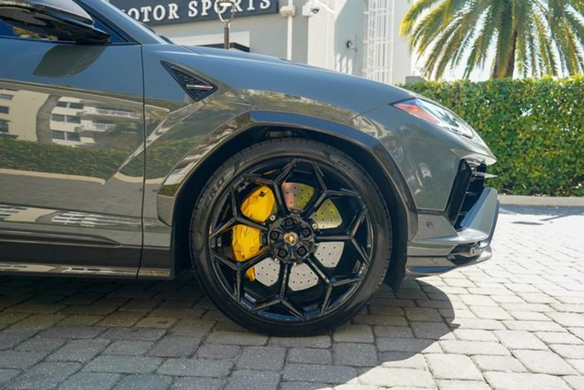 mph033_352622595_22982653_34_cd757ba16f