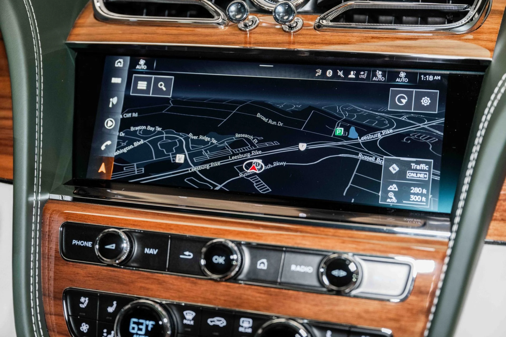 mph033_3527813916_Used_2023_Bentley_Bentayga_EWB_Azure_V8_1716827940_3663b021c9