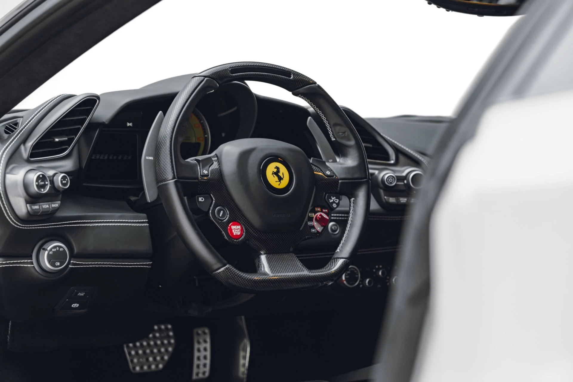 mph033_3551391734_Used_2018_Ferrari_488_GTB_1781823532_08997df27a