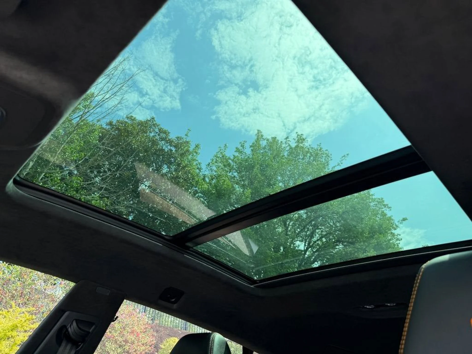 mph033_3554350238_d31f23a3c7c547638365f3e328d6db43_0c18664282