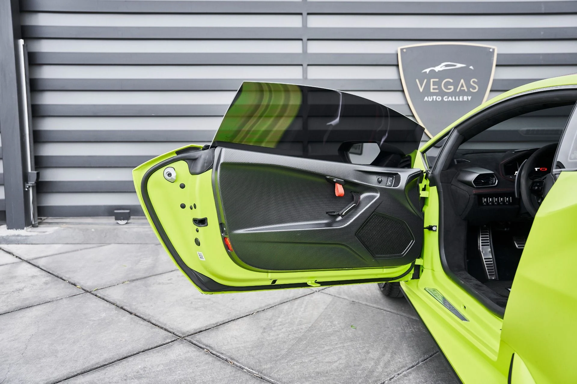 mph033_3557401219_Used_2022_Lamborghini_Huracan_STO_Base_1771294581_69a386342c