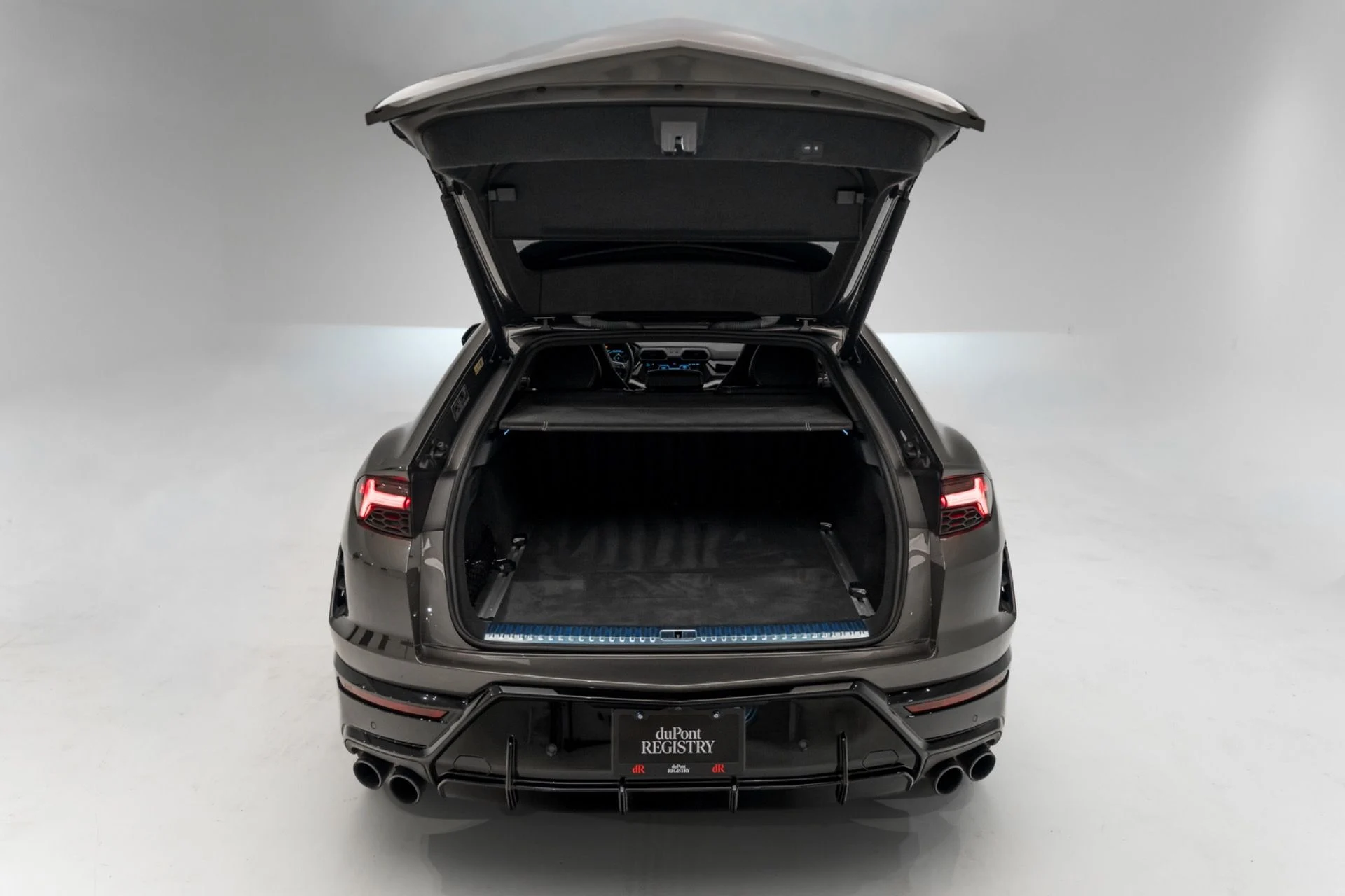 mph033_3560103459_Used_2025_Lamborghini_Urus_SE_1792099583_c5b1e4e3d6