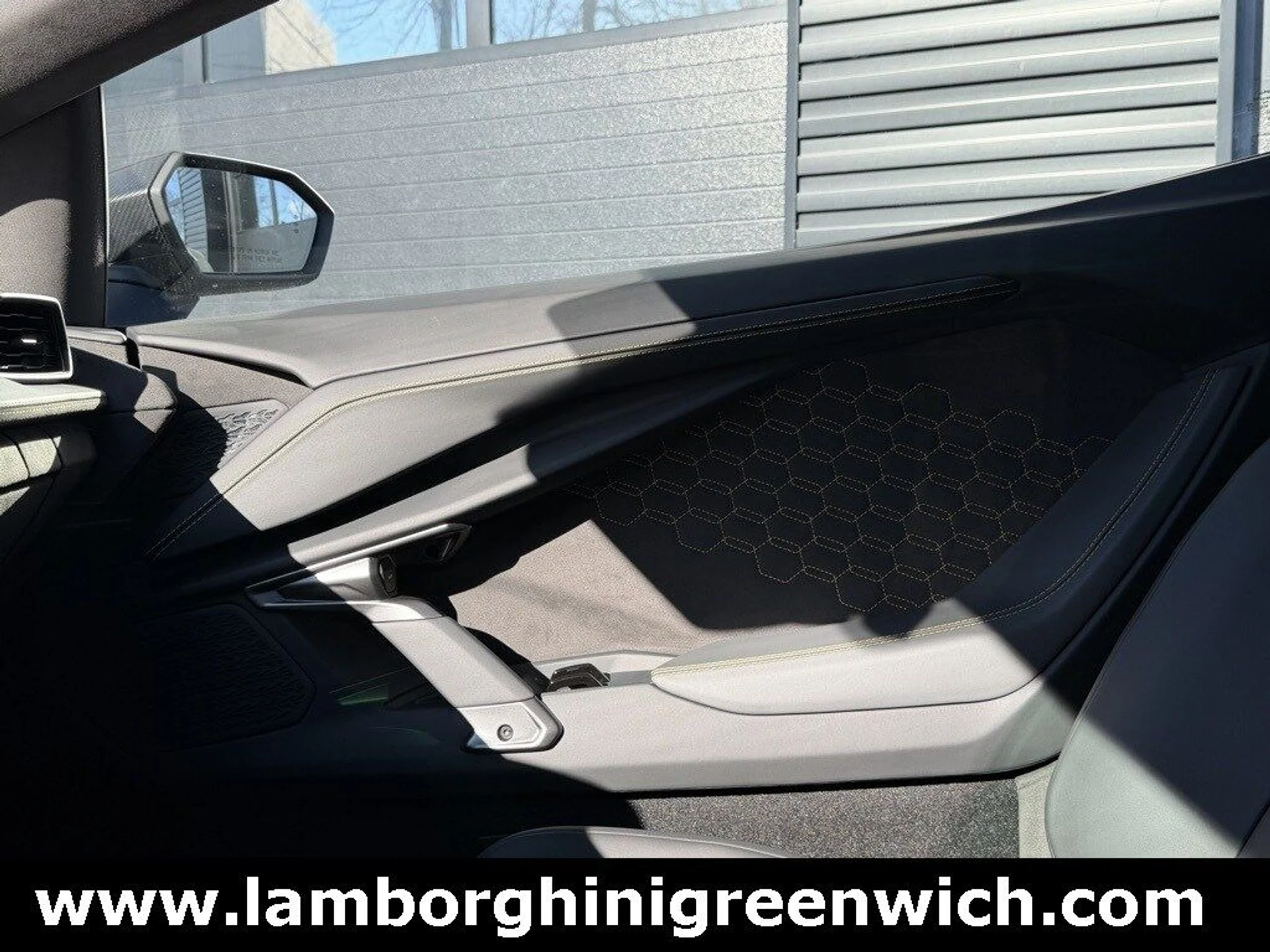 mph033_356177417_5deef68c2c6dcf334ae746afbf0b96f3x_e98da1db41