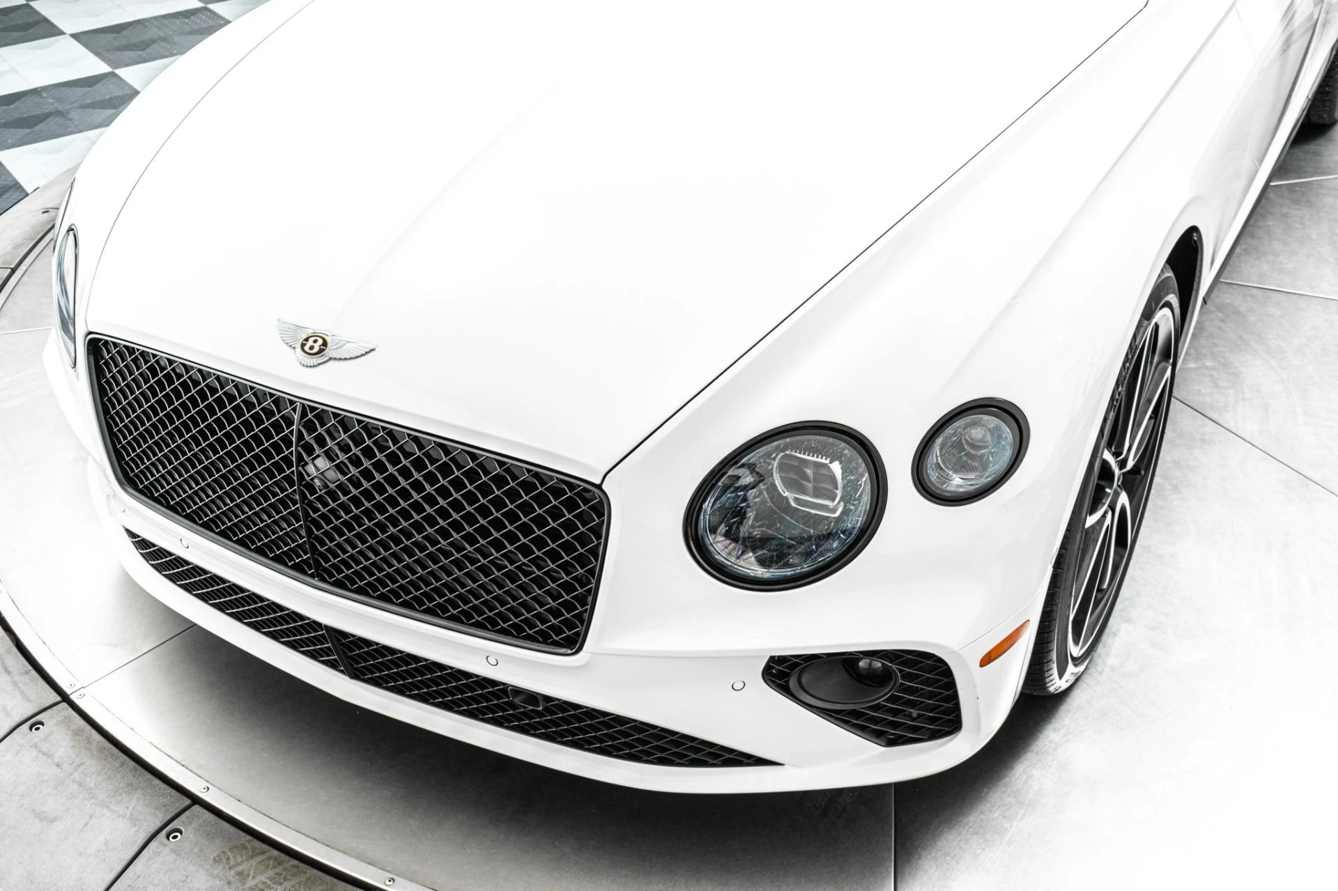 mph033_3566731171_Used_2020_Bentley_Continental_GTC_V8_Mulliner_Front_Seat_Comfort_Specifications_Naim_Audio_1786125388_7586bb6445